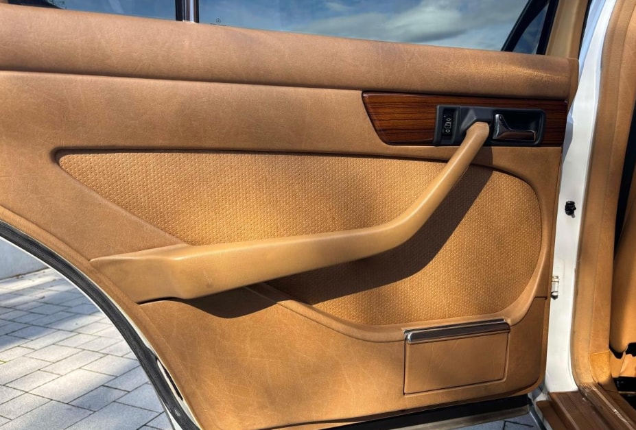 MERCEDES-BENZ 500 SE-image-17