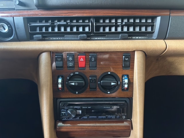 MERCEDES-BENZ 500 SE-image-36