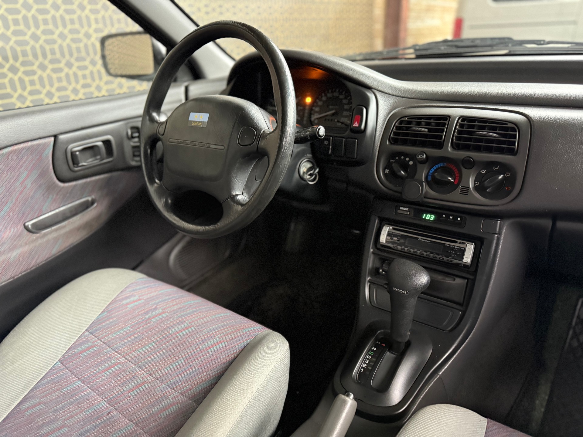 SUBARU Impreza 1.8 A ABS-image-6
