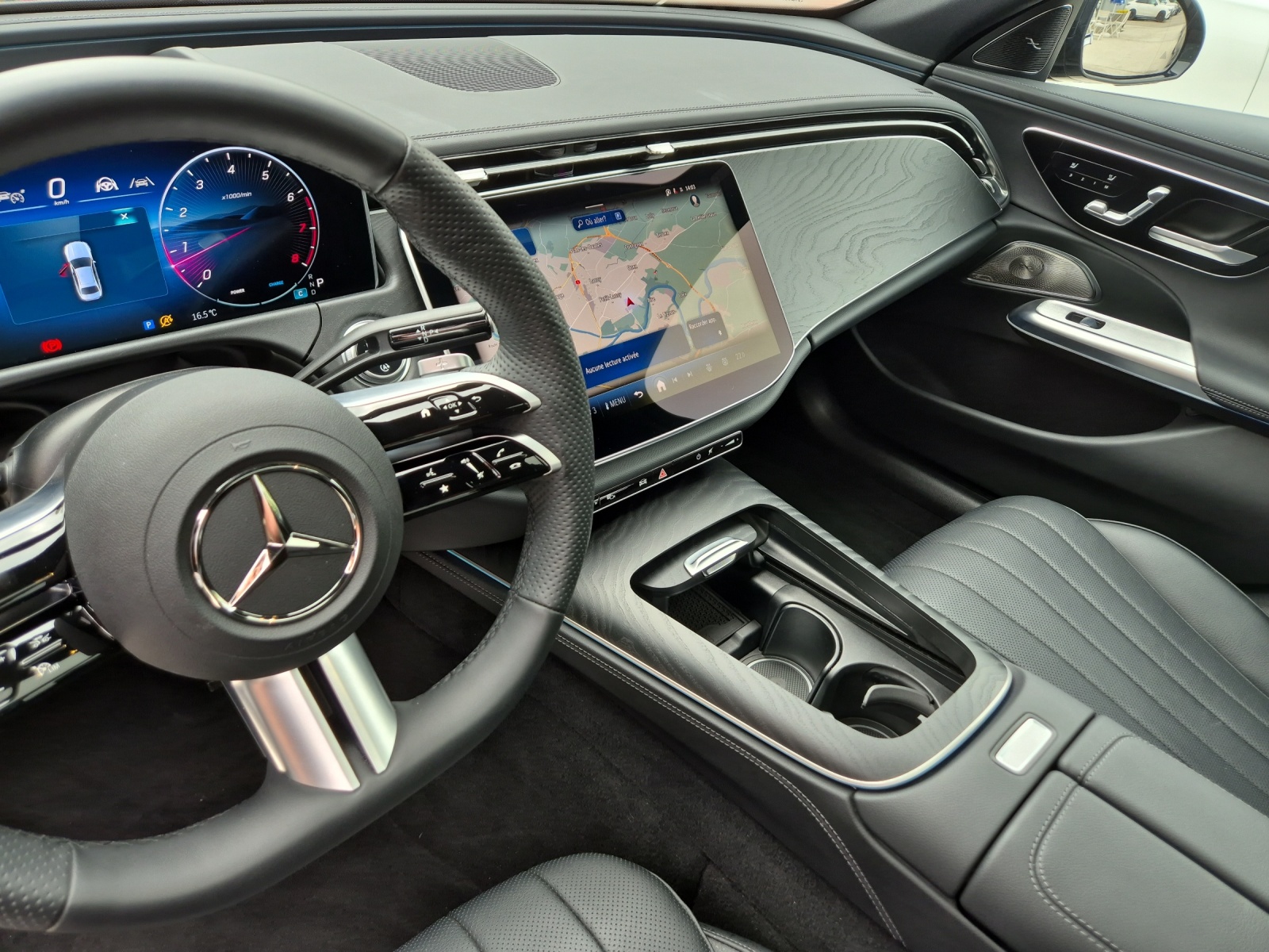 MERCEDES-BENZ E 200 9G-Tronic 4Matic-image-11
