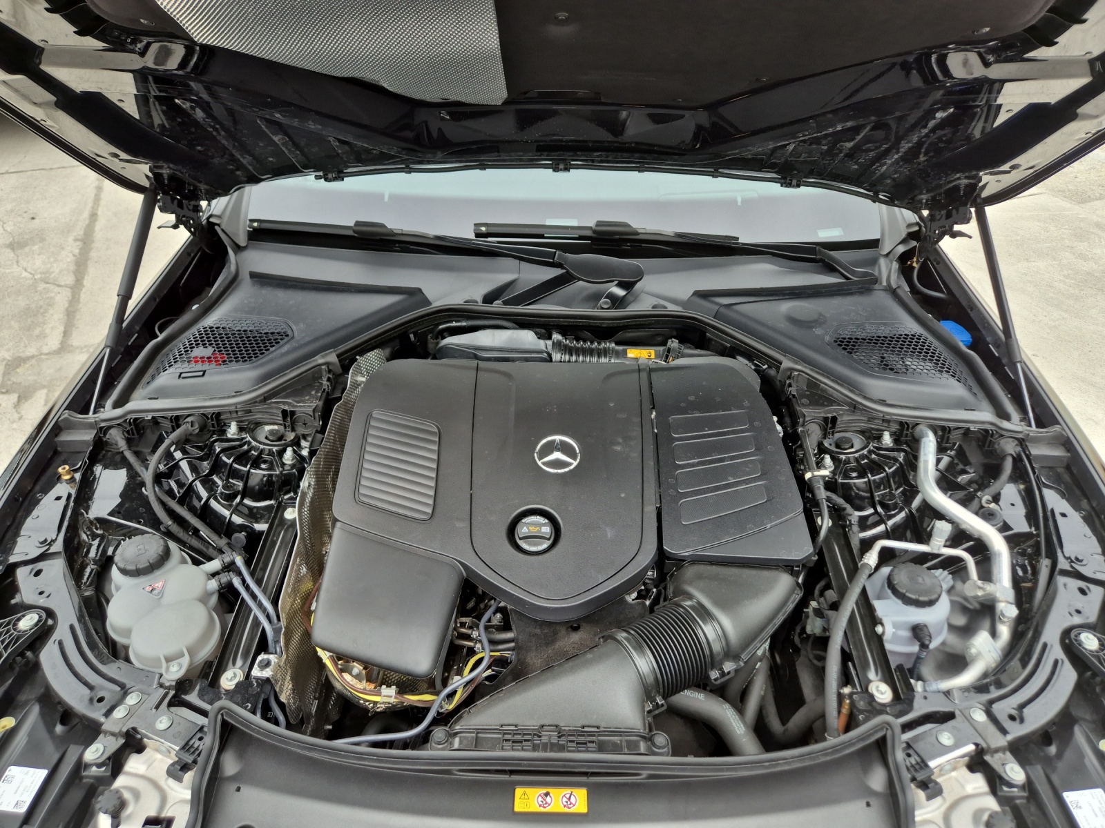 MERCEDES-BENZ E 200 9G-Tronic 4Matic-image-20