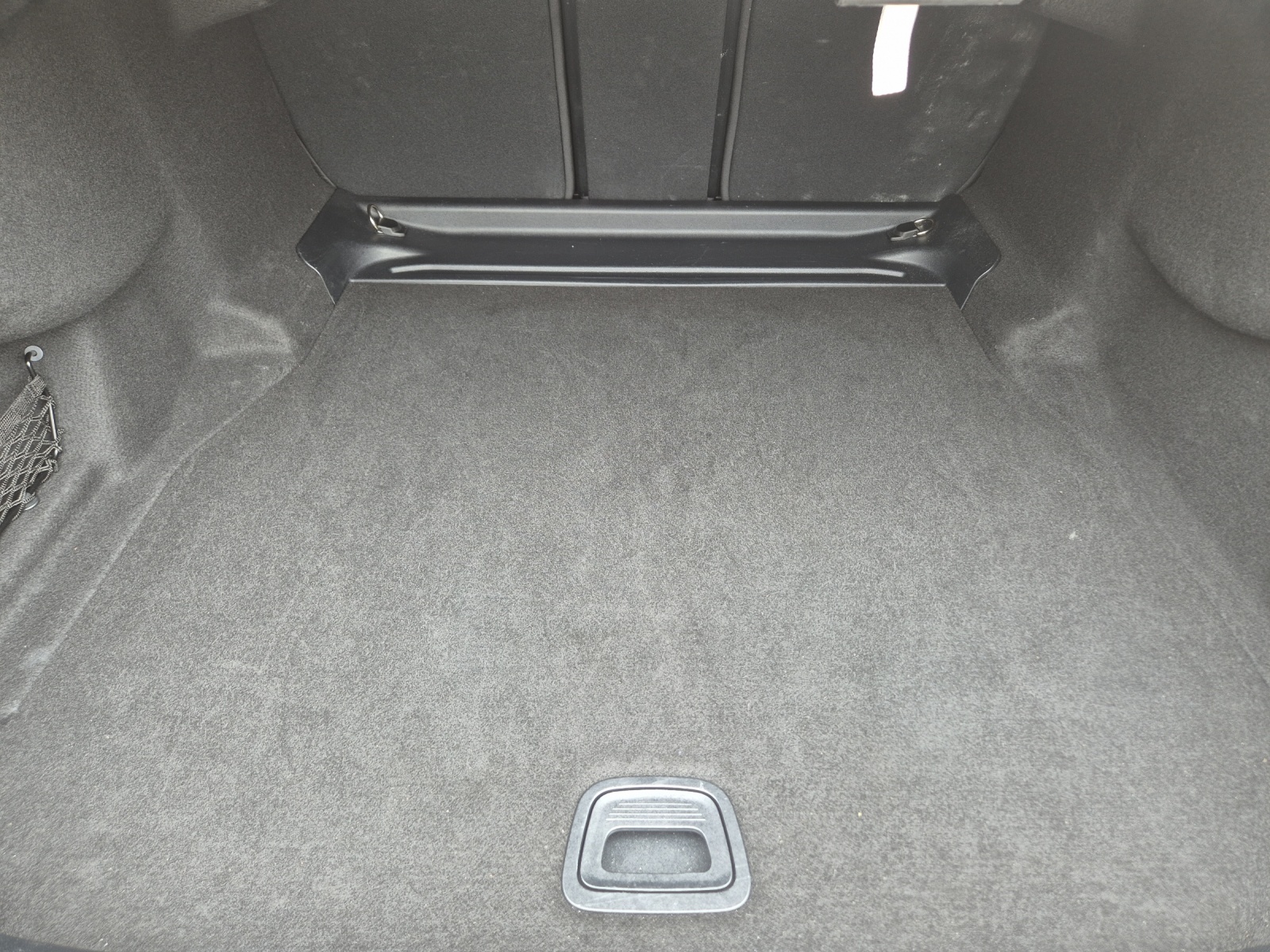 MERCEDES-BENZ E 200 9G-Tronic 4Matic-image-18