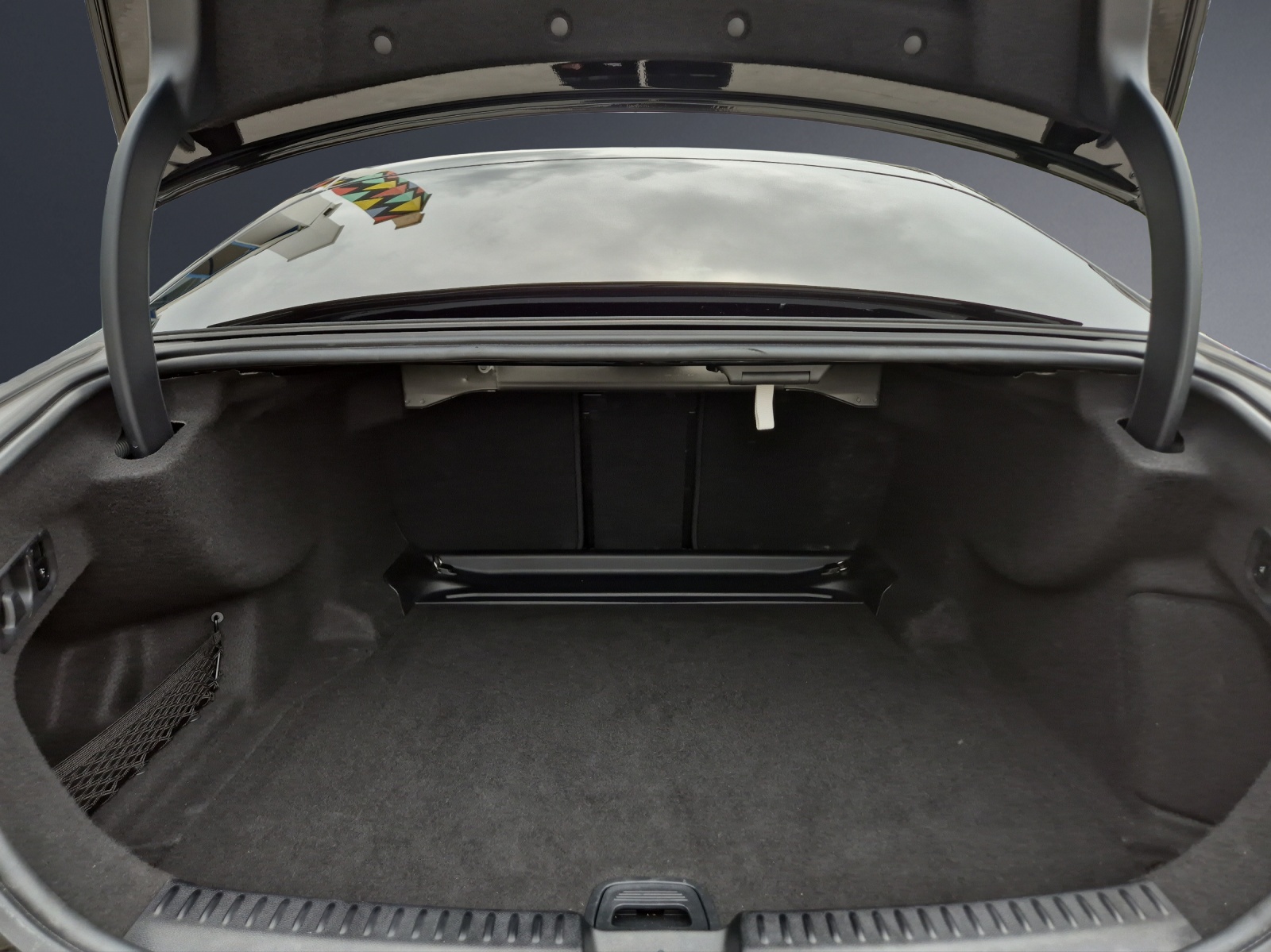 MERCEDES-BENZ E 200 9G-Tronic 4Matic-image-17