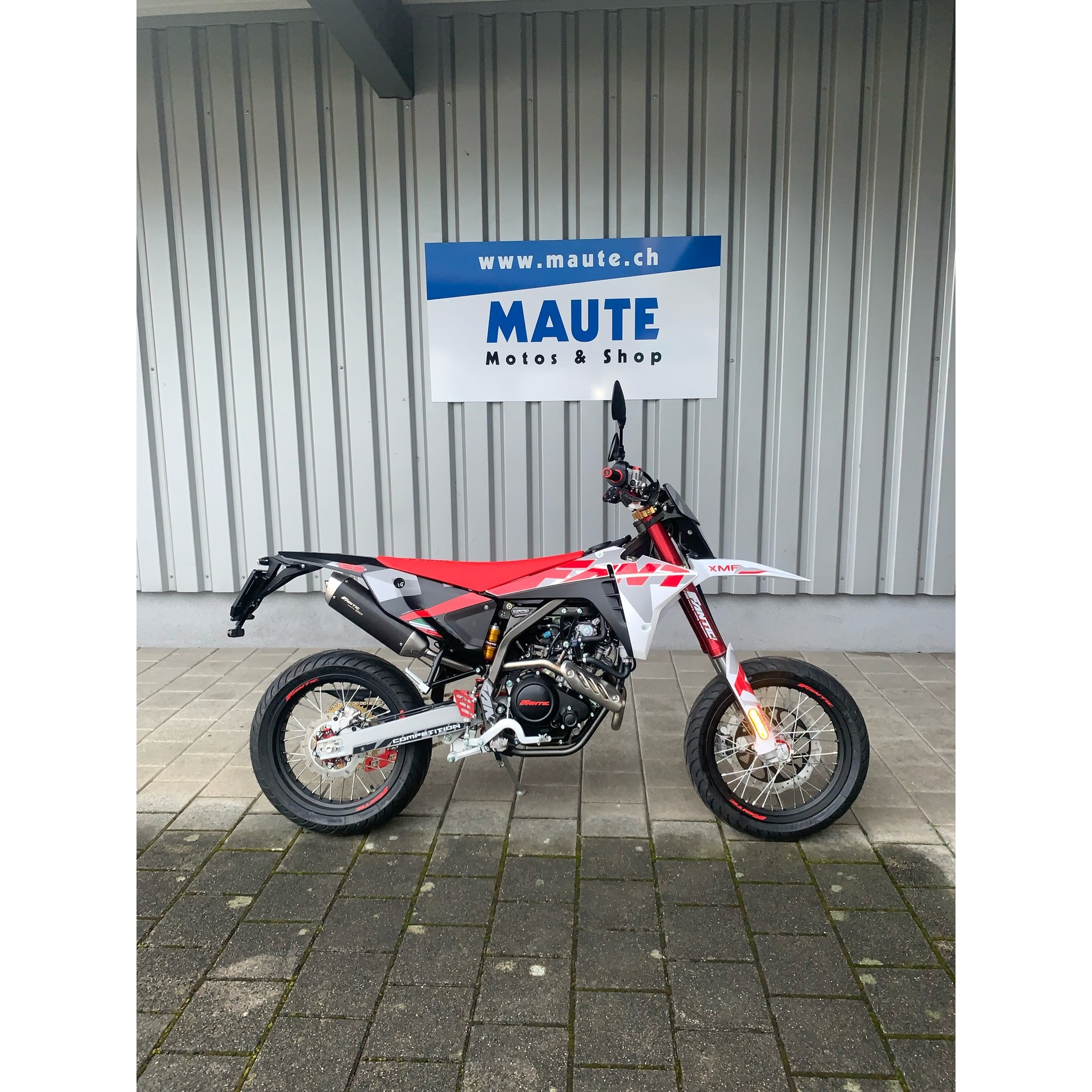 FANTIC XMF 125 Motard Competition-image-0