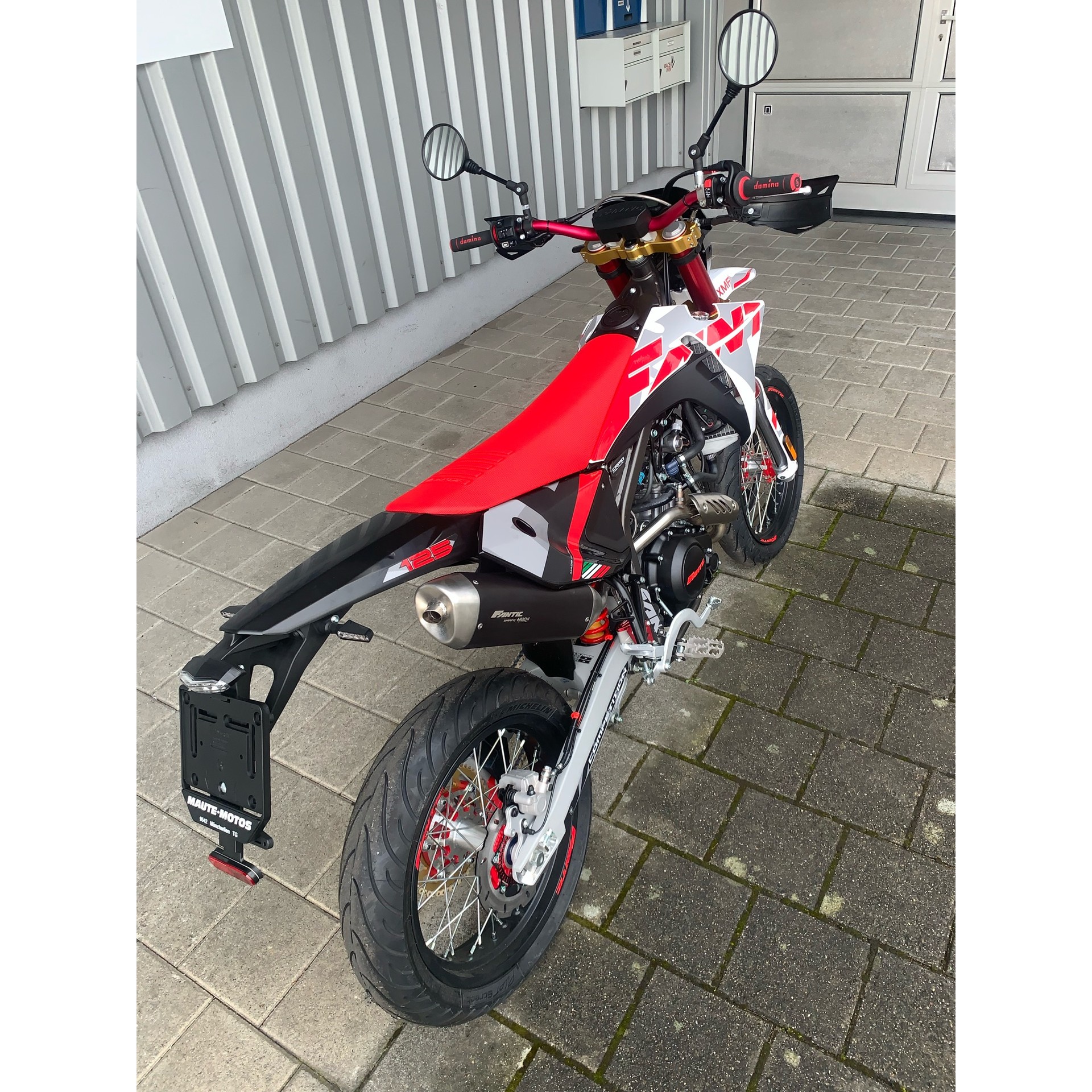 FANTIC XMF 125 Motard Competition-image-5