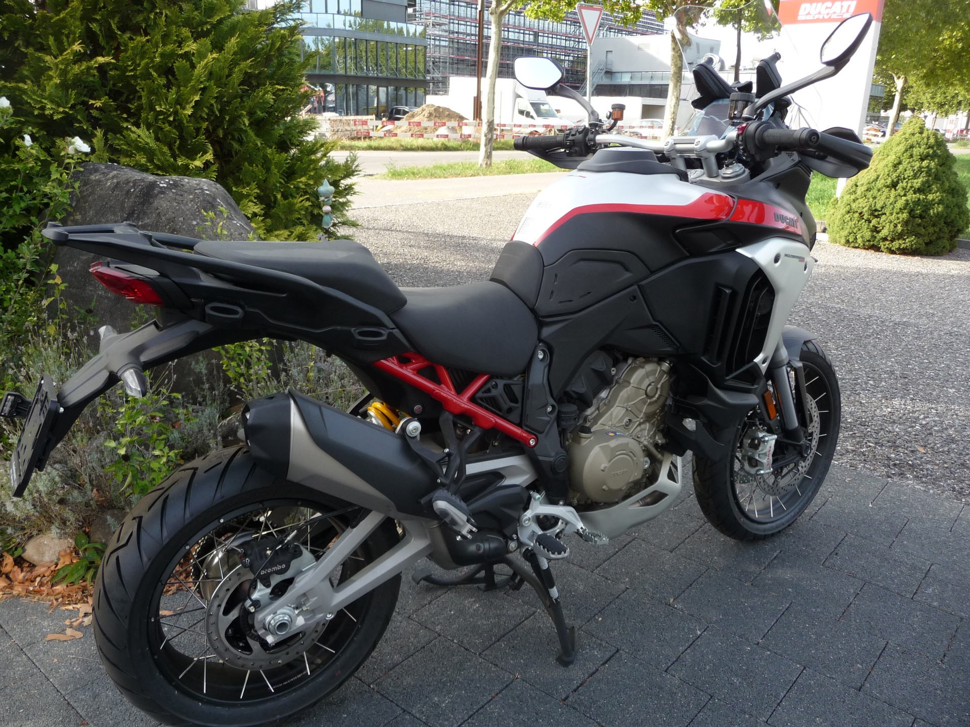 DUCATI Multistrada V4 Rally Radar-showroom-element-1
