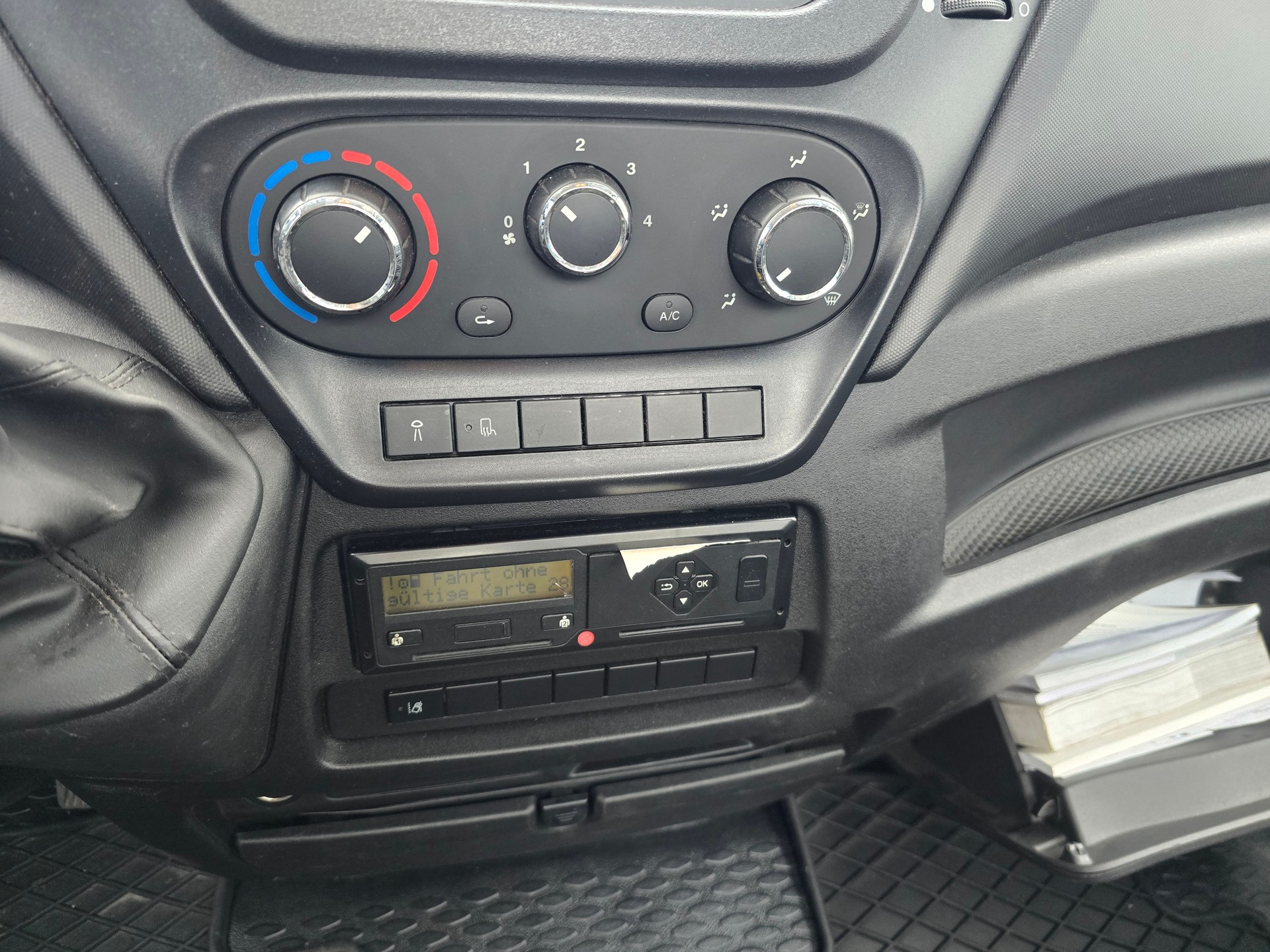 IVECO 50 C 17-image-14
