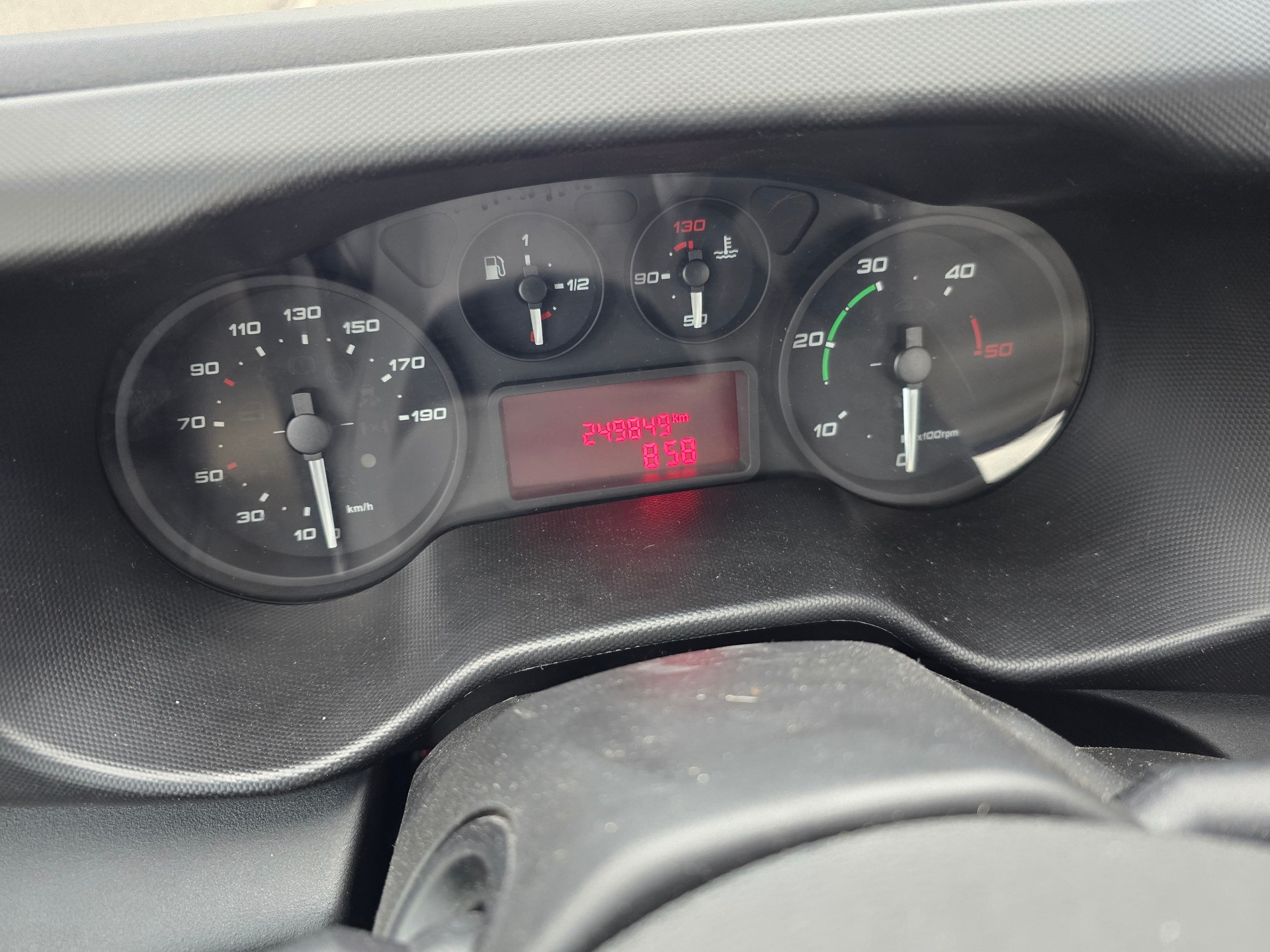 IVECO 50 C 17-image-13