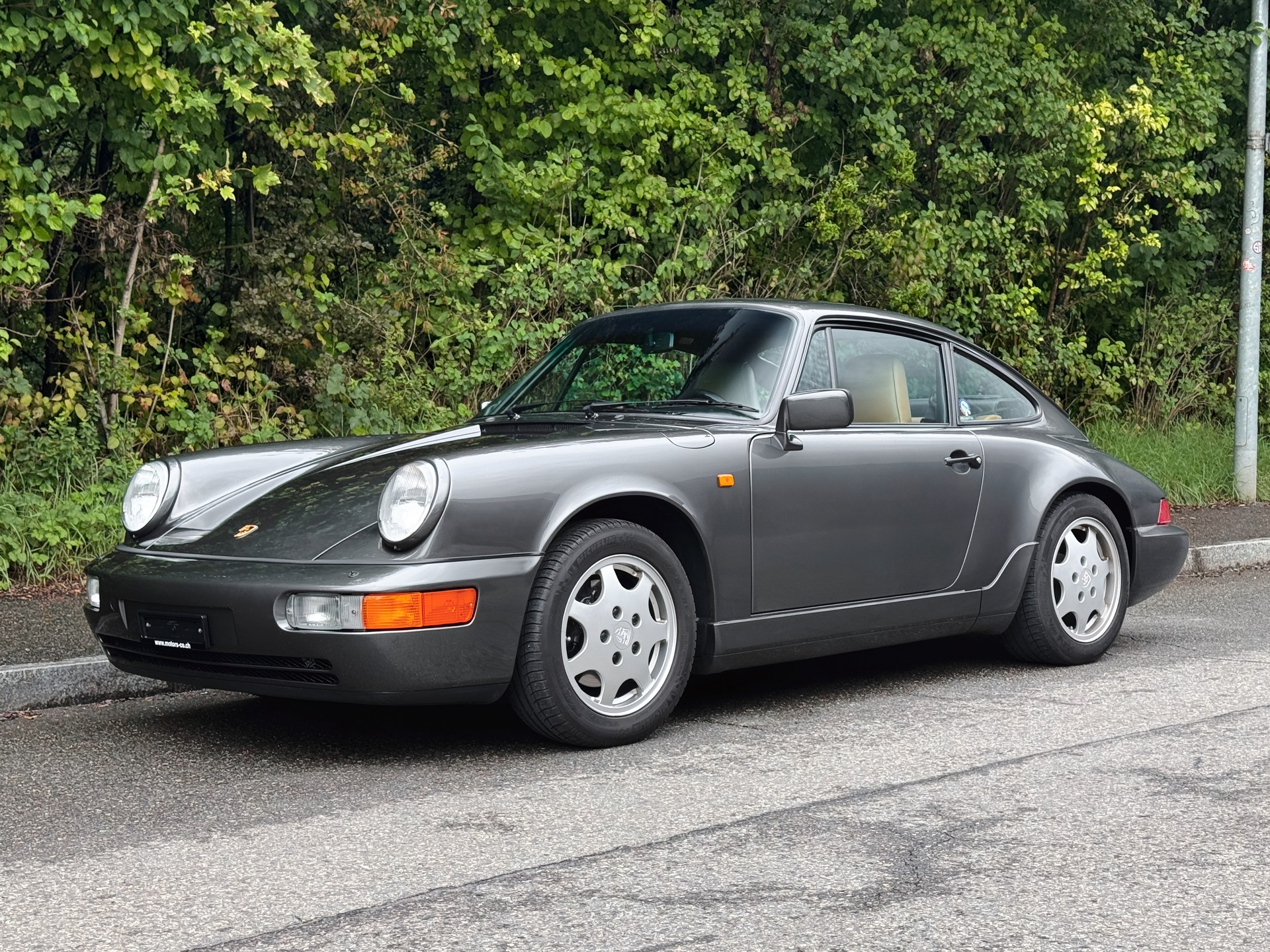 PORSCHE 911 Carrera 2-showroom-element-1