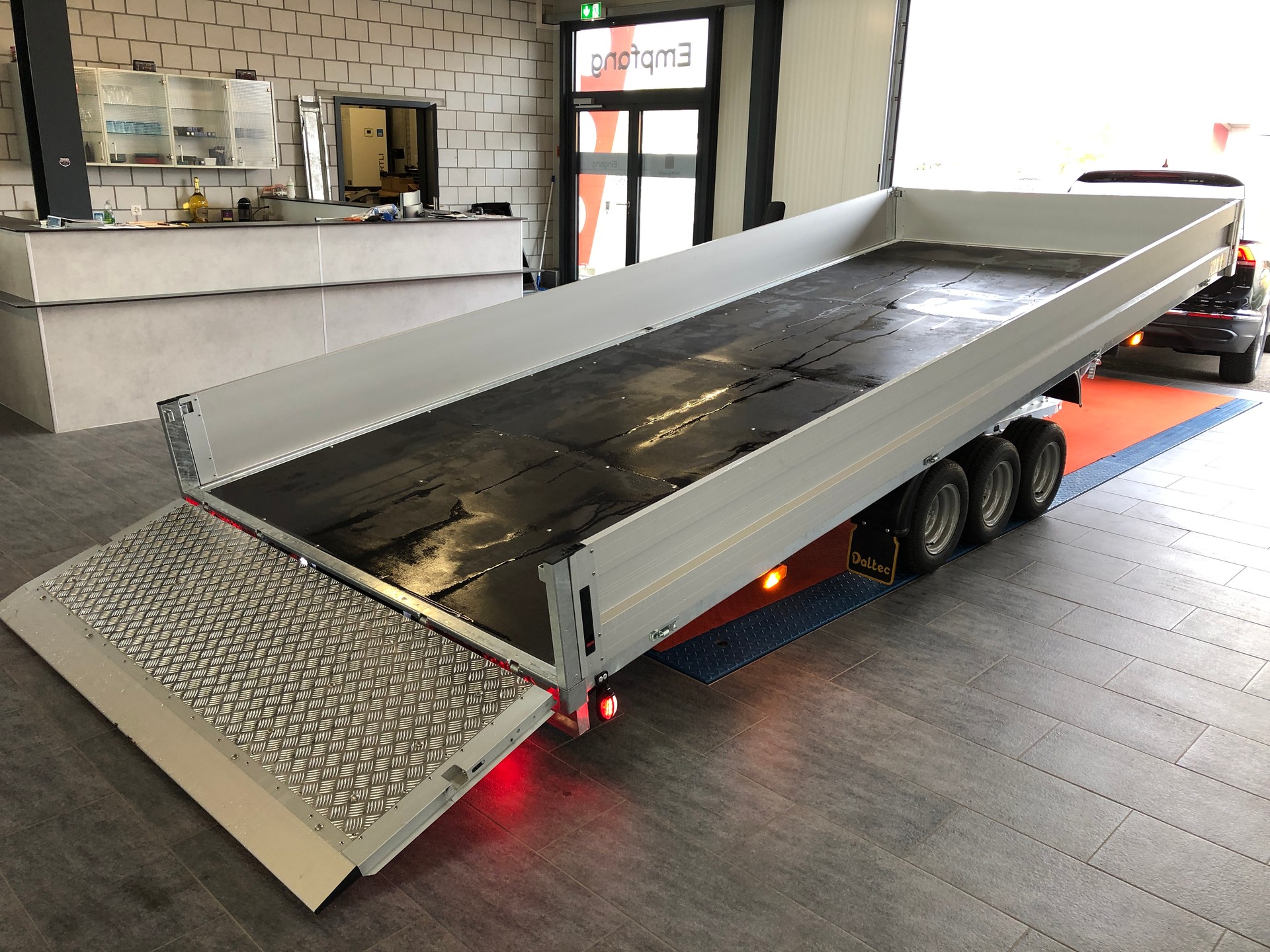 DALTEC AGADOS Jumbo 3-image-7