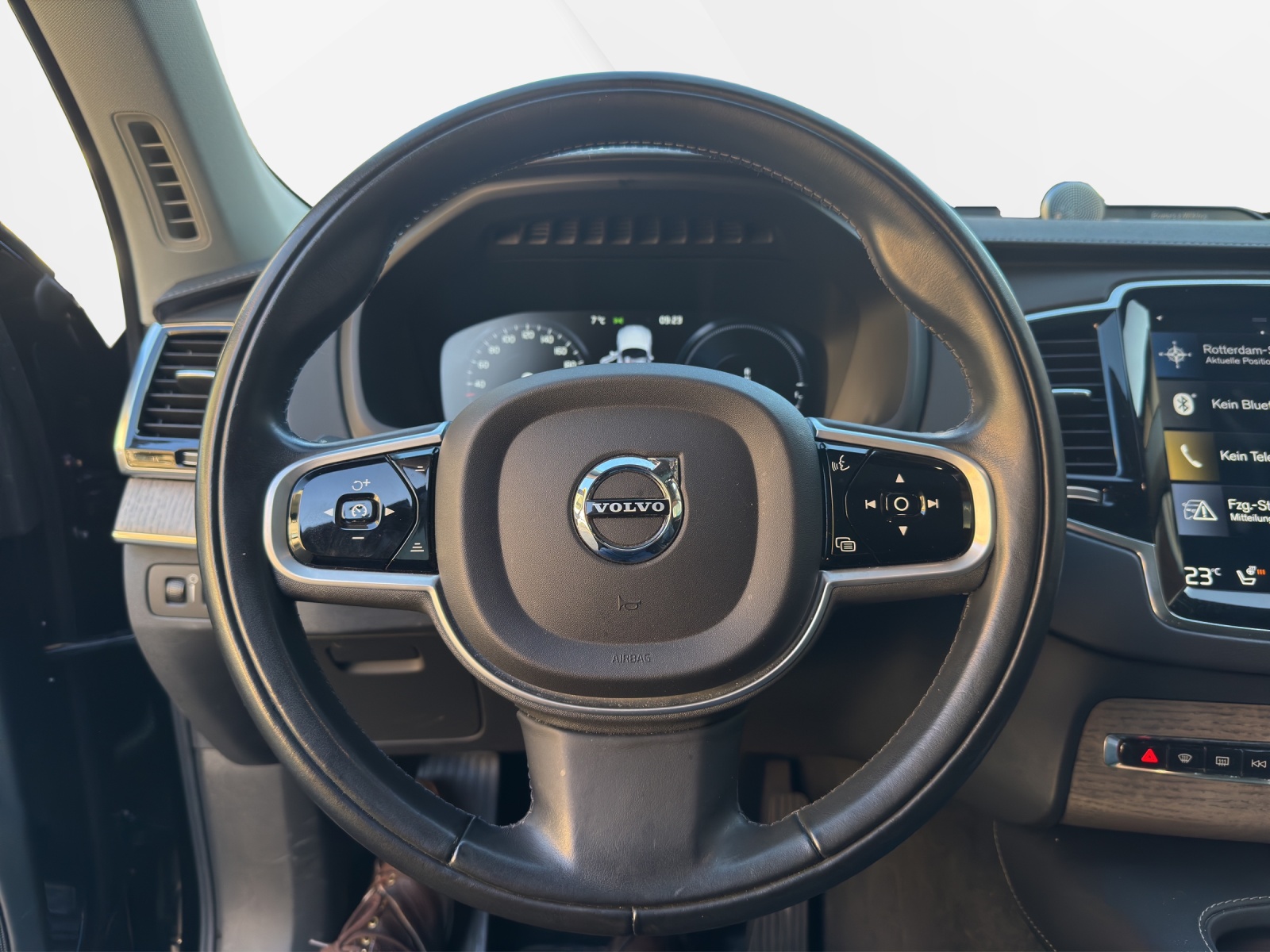 VOLVO XC90 T8 eAWD Inscription Geartronic-image-14