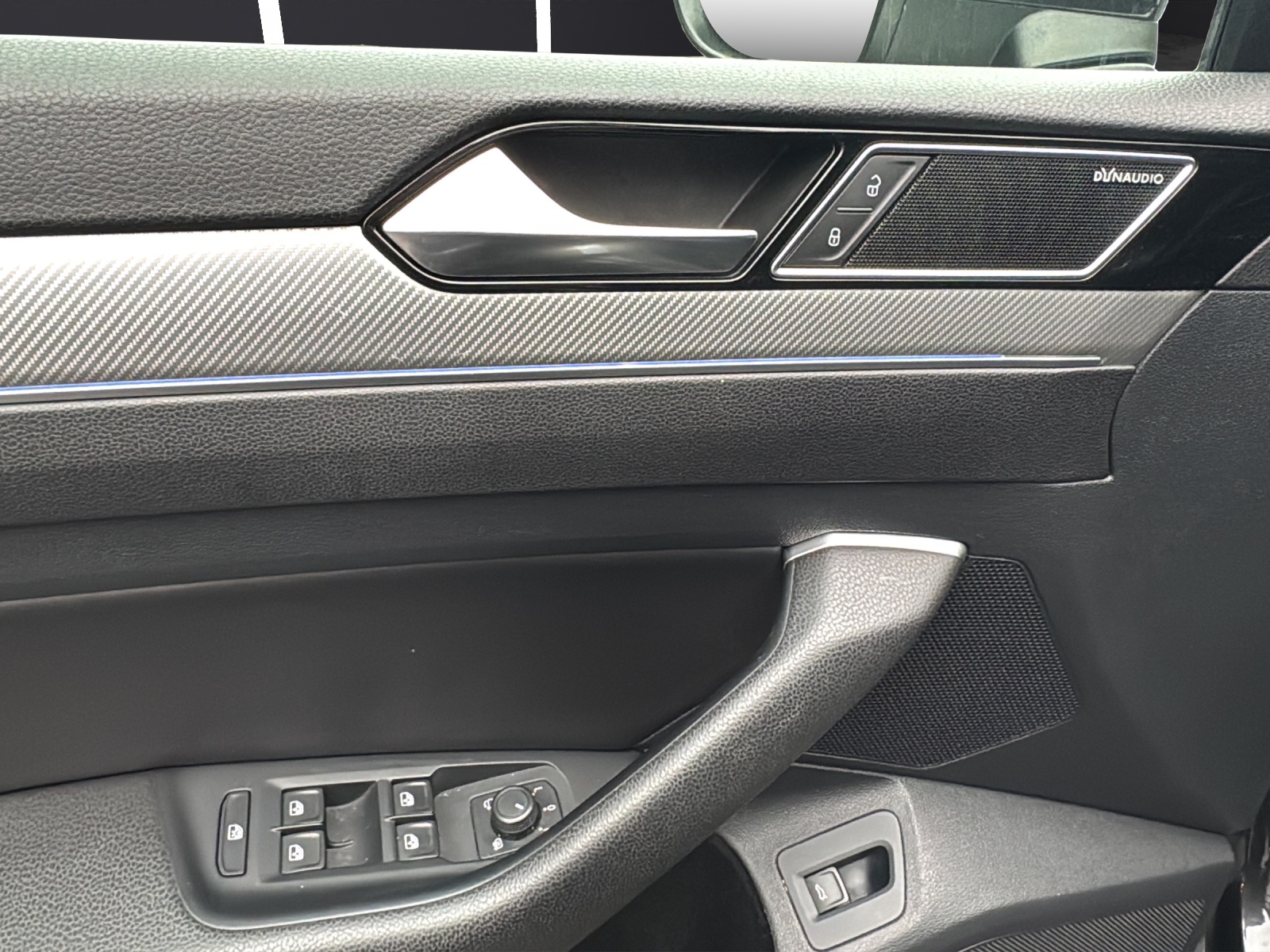 VW Arteon 2.0 TDI SCR BMT R-Line 4Motion DSG-image-15