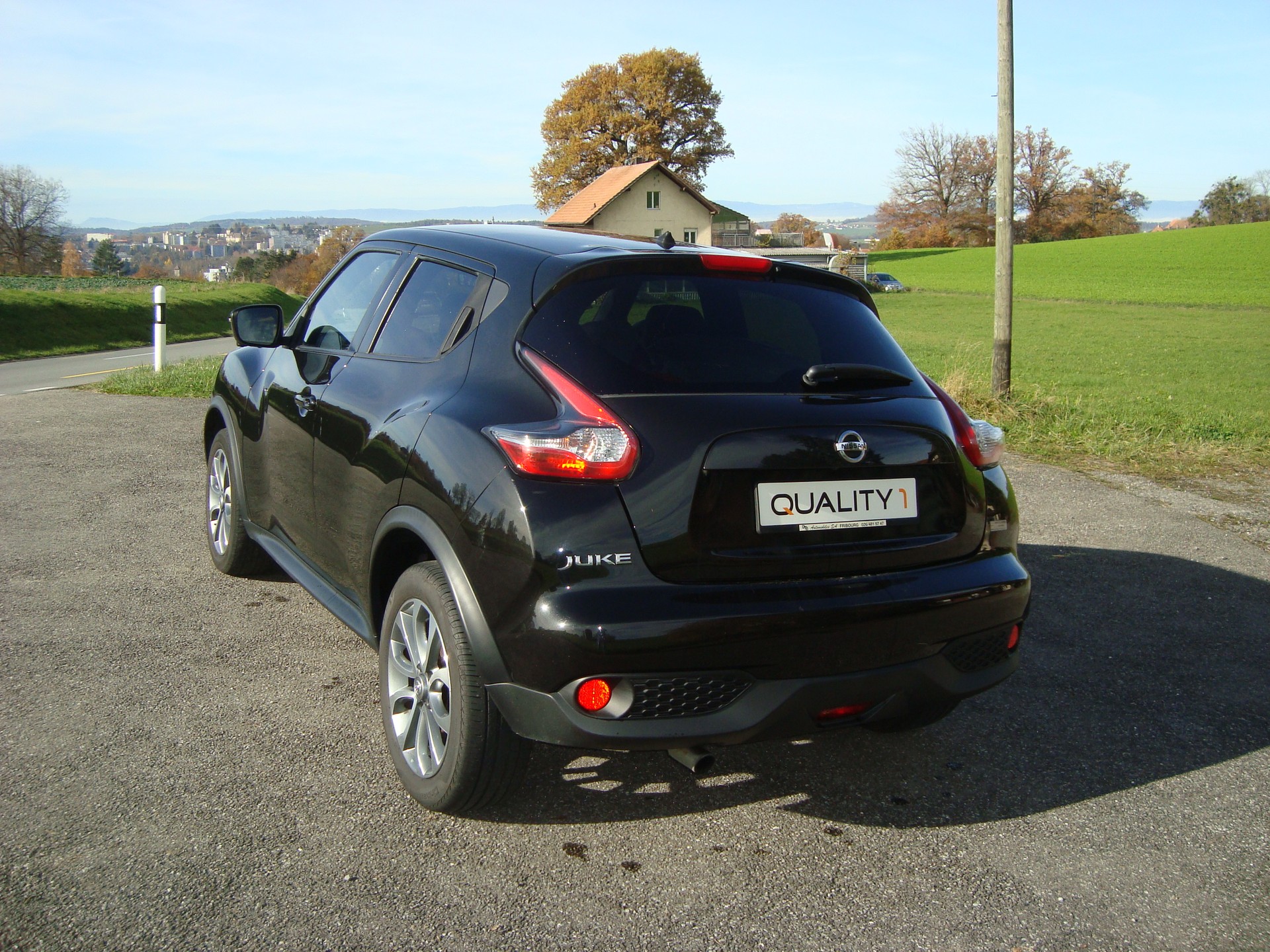 NISSAN Juke 1.6 Swiss Edition Xtronic CVT-image-3