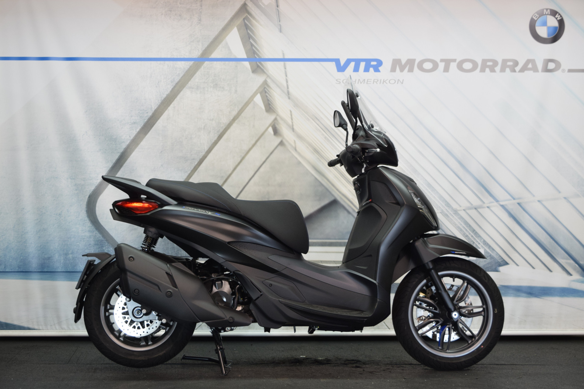 PIAGGIO Beverly 400 Sport sofort verfügbar!-image-1