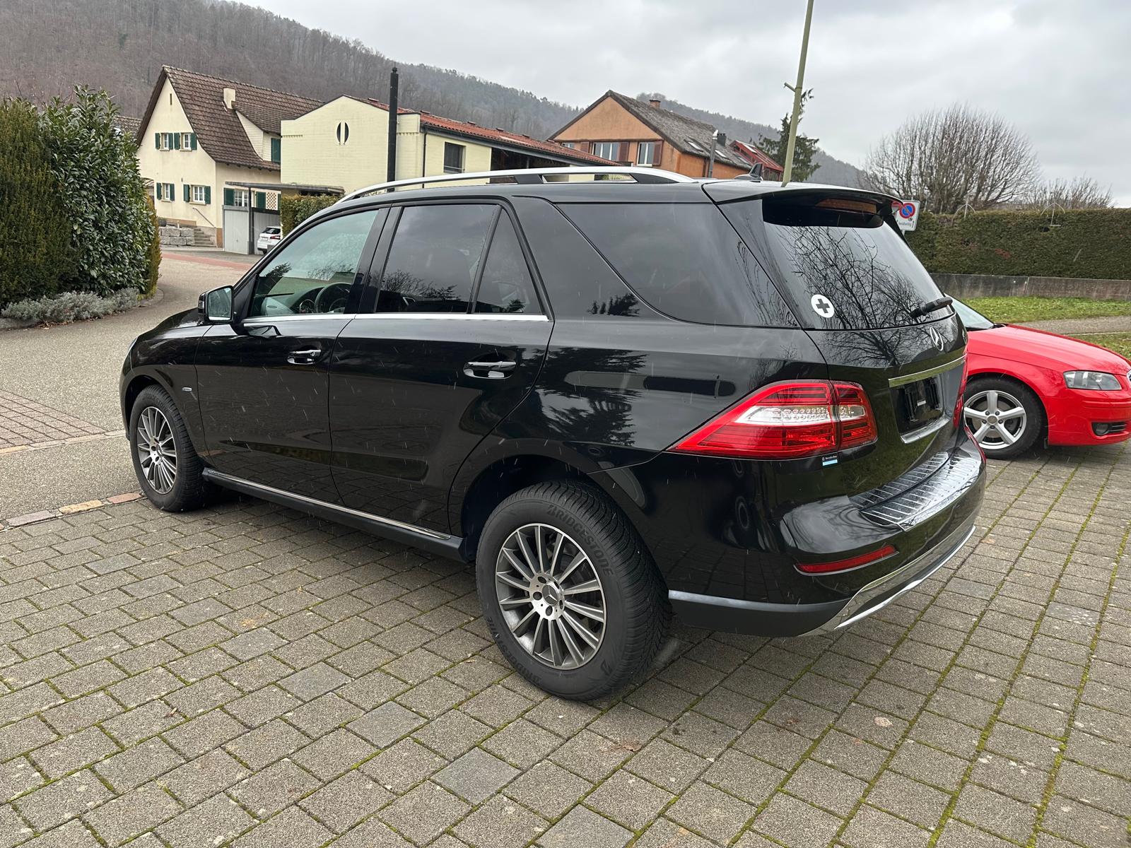 MERCEDES-BENZ ML 250 BlueTEC 4Matic 7G-Tronic-image-3