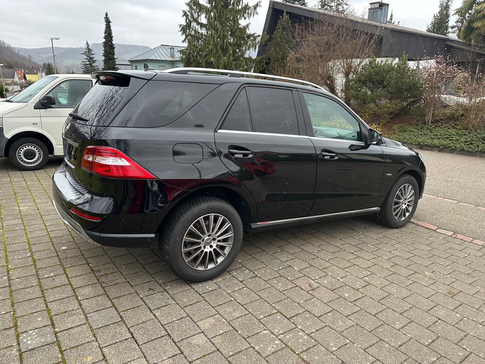MERCEDES-BENZ ML 250 BlueTEC 4Matic 7G-Tronic-image-5