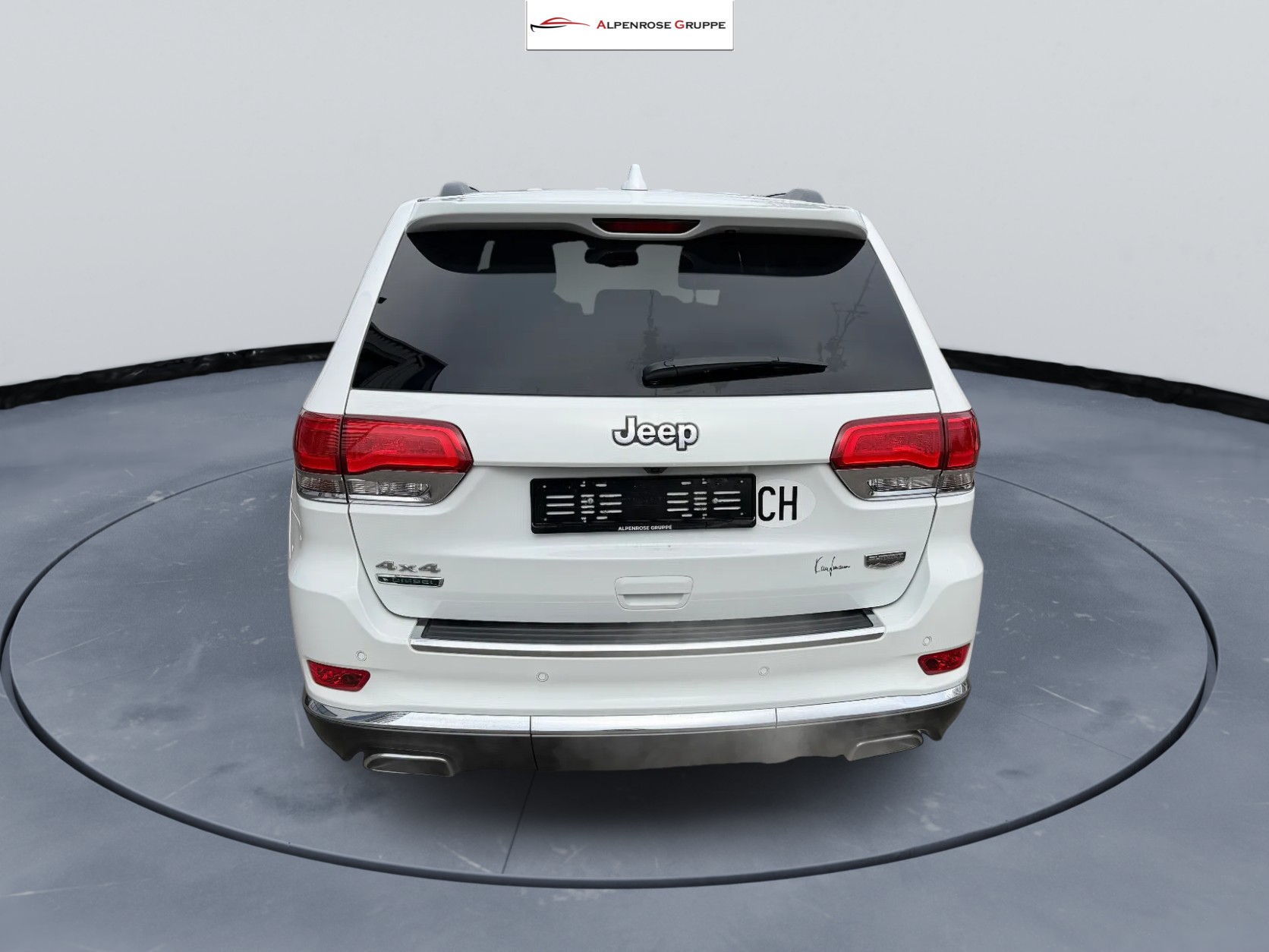 JEEP Grand Cherokee 3.0 CRD Summit Automatic-image-4