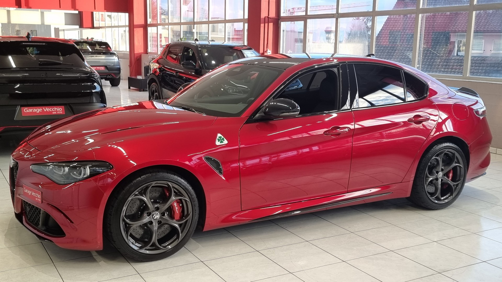 ALFA ROMEO Giulia 2.9 V6 Biturbo Quadrifoglio-showroom-element-1