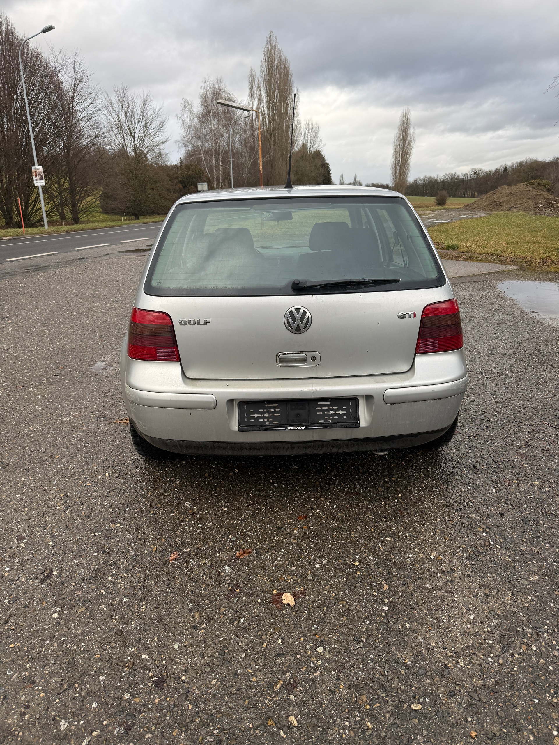 VW Golf 1.8 T GTI-image-3