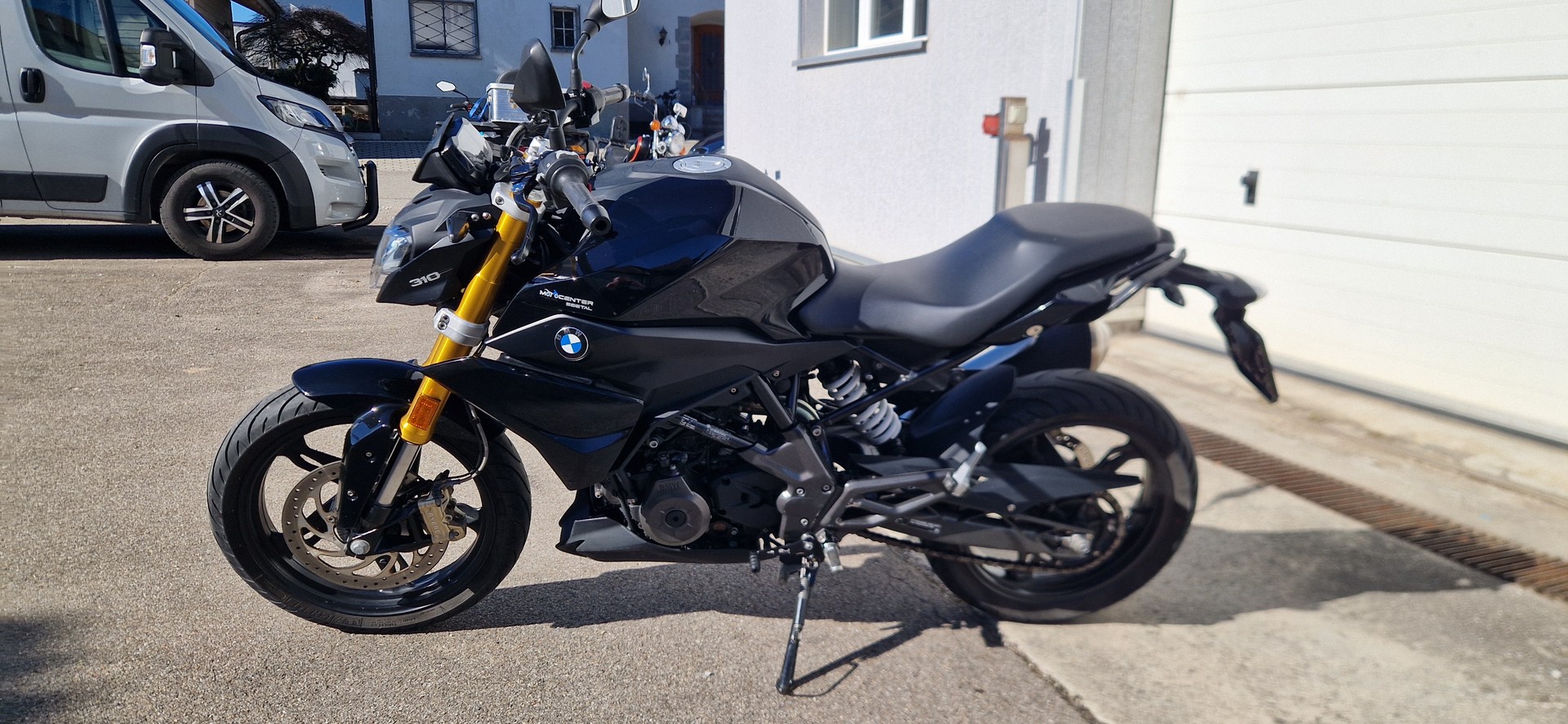 BMW G 310 R-image-0