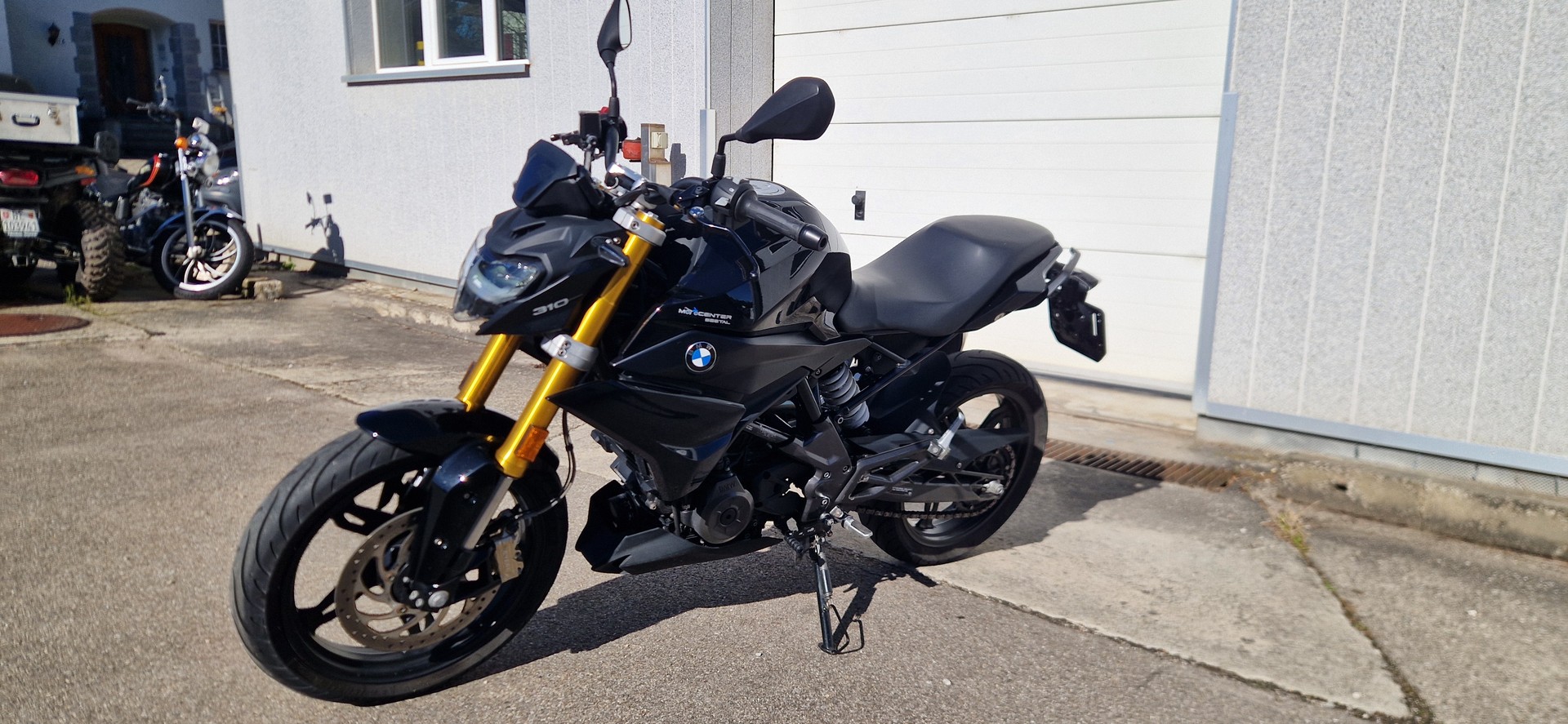 BMW G 310 R-image-1