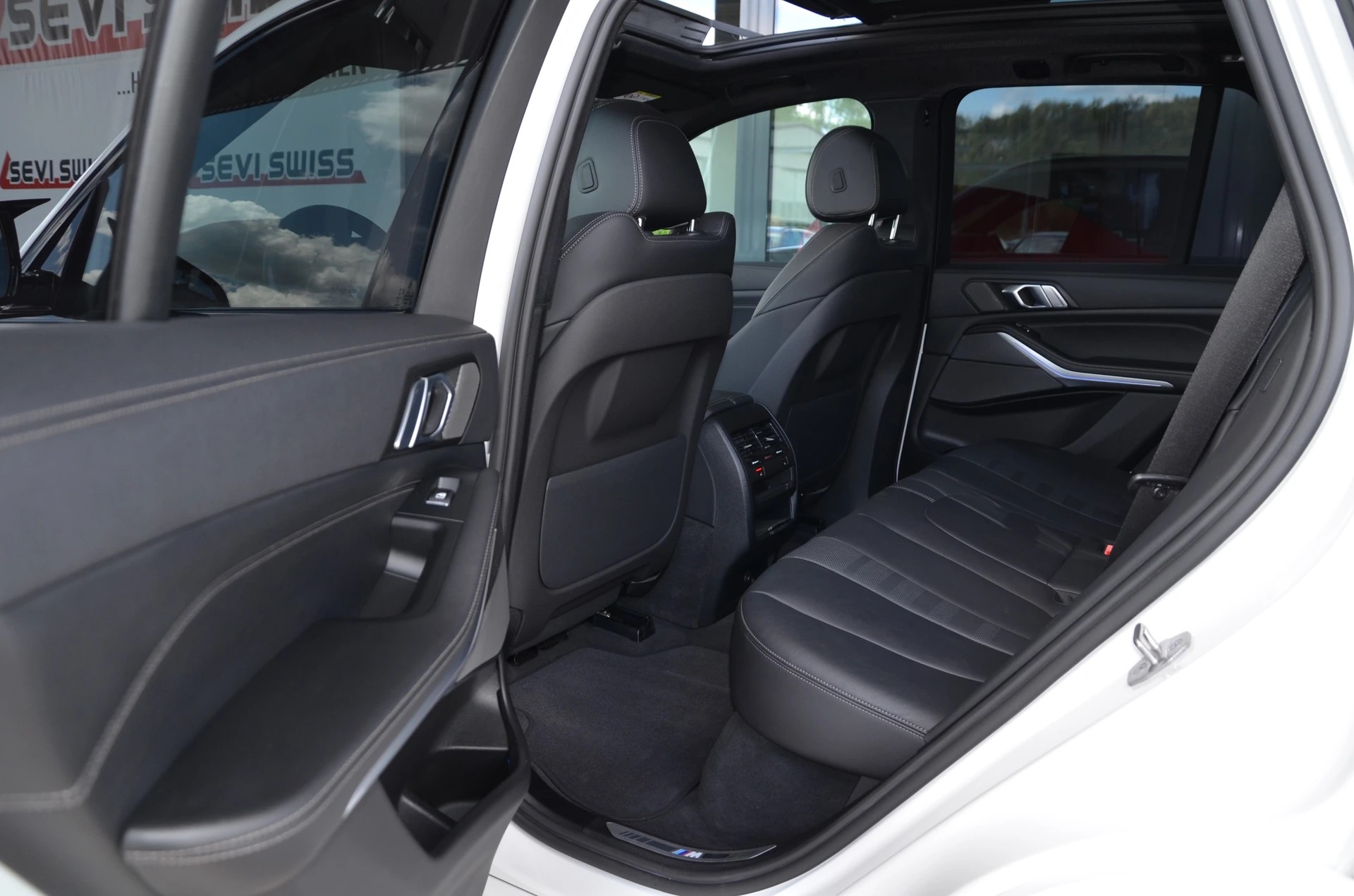 BMW X5 xDrive 48V 40d M Sport Steptronic*Ab MFK,1 Jahr oder 20000km Garantie auf Motor und Getriebe*-image-12