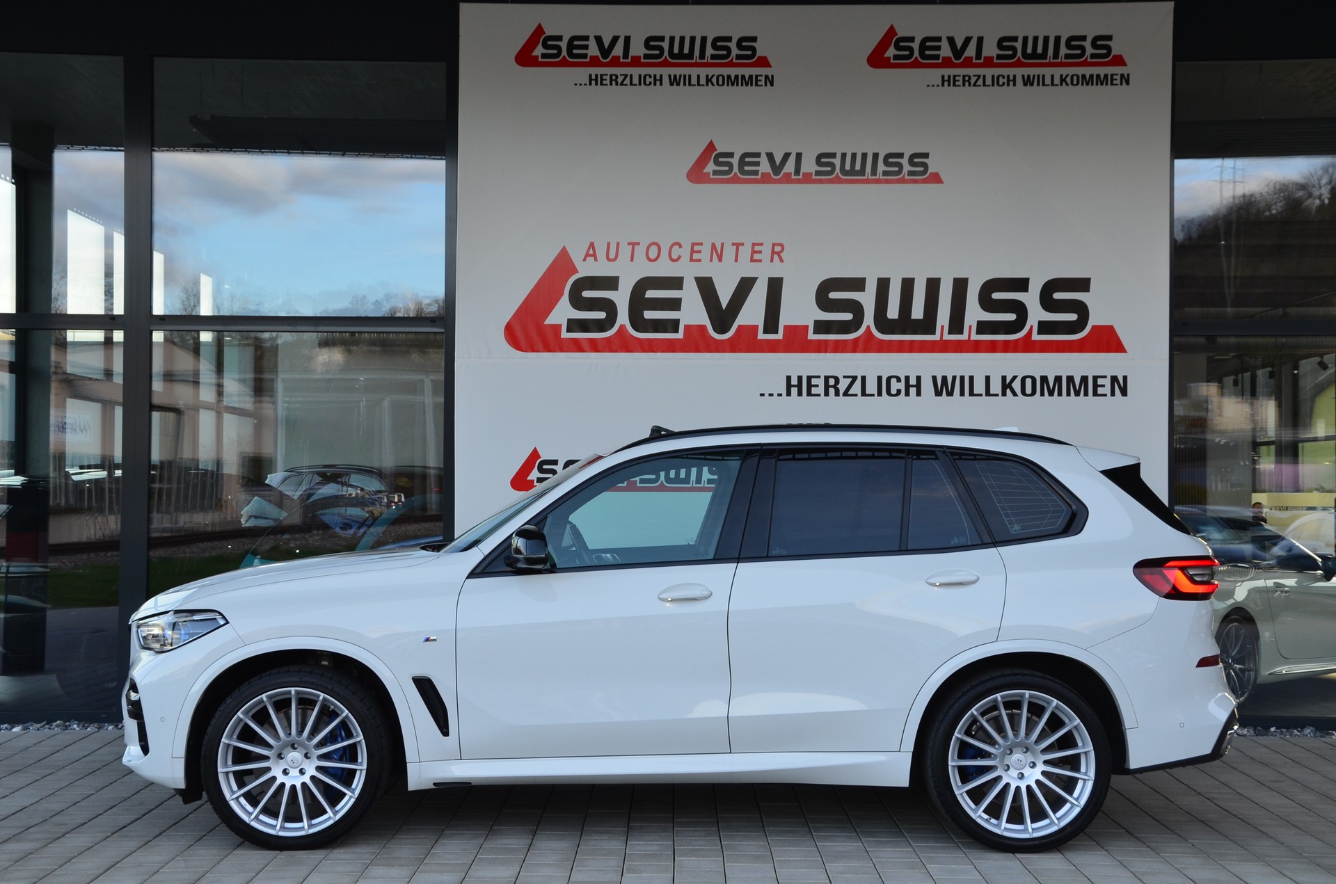 BMW X5 xDrive 48V 40d M Sport Steptronic*Ab MFK,1 Jahr oder 20000km Garantie auf Motor und Getriebe*-image-7