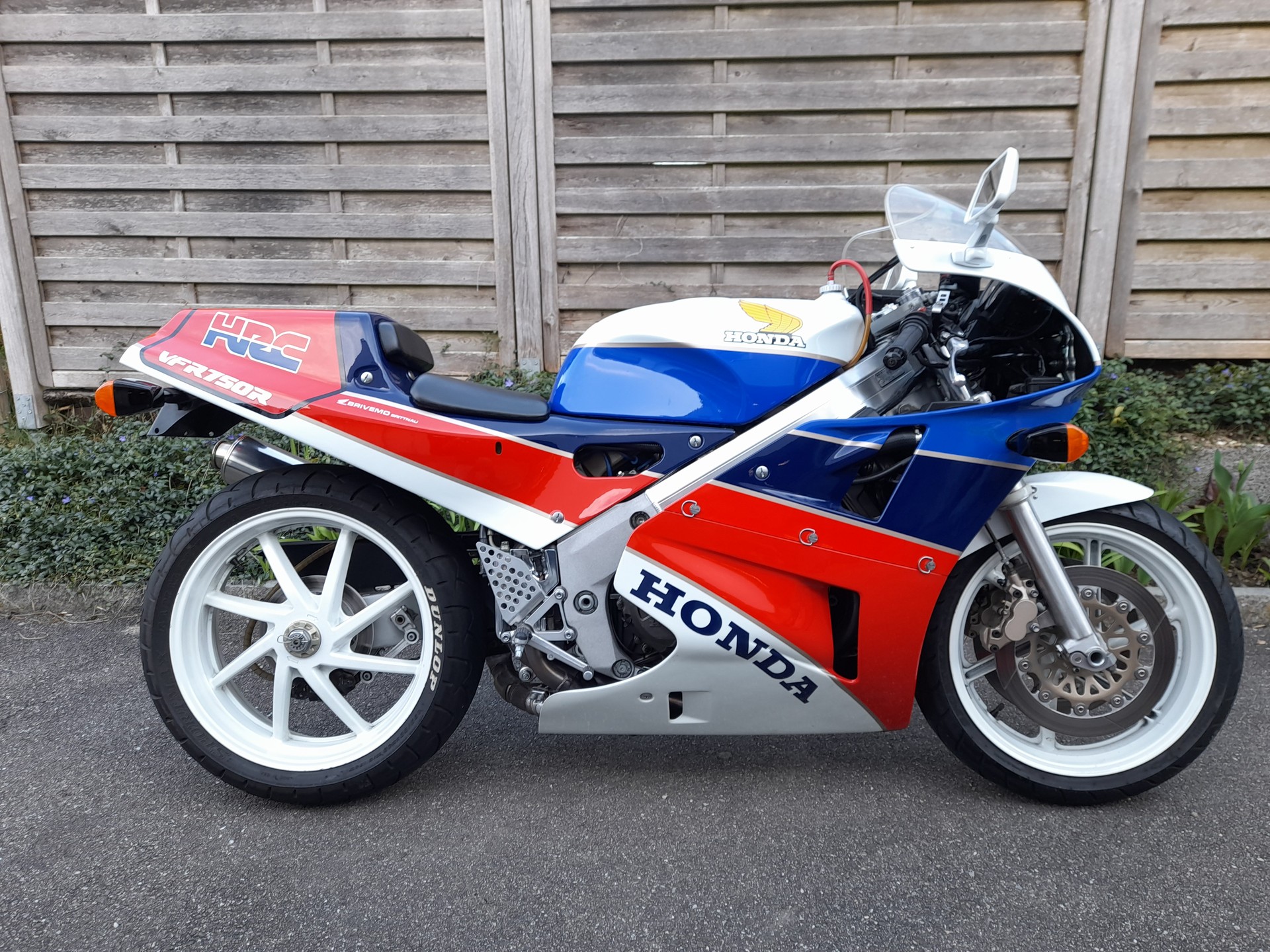 HONDA VFR 750 R