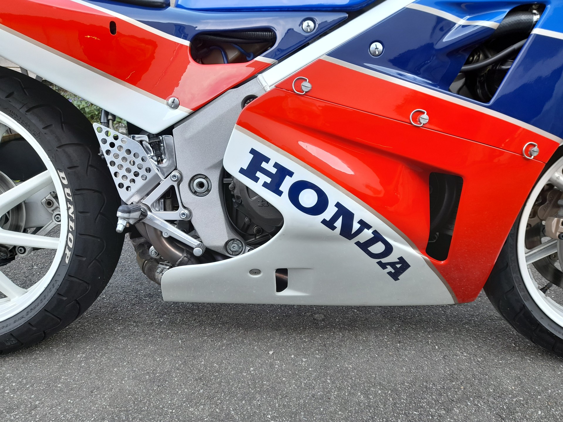HONDA VFR 750 R-image-1