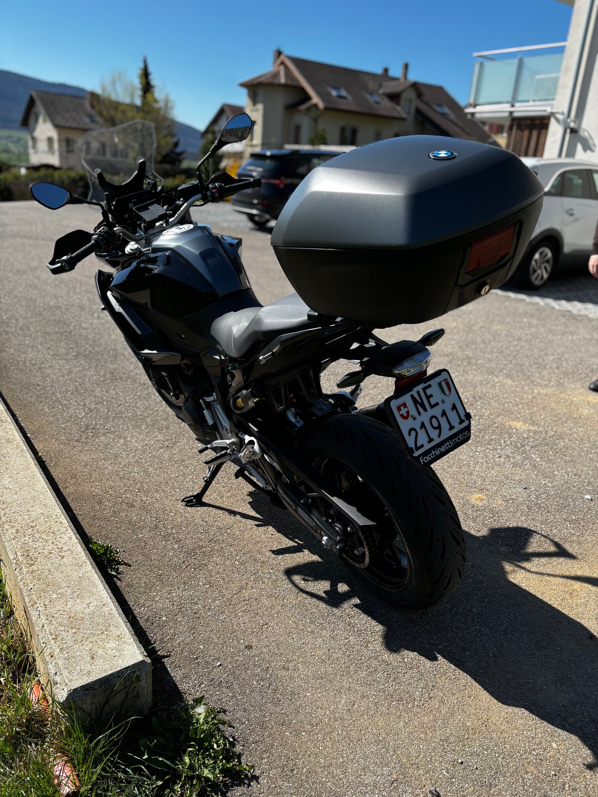 BMW F 900 XR ABS-image-3