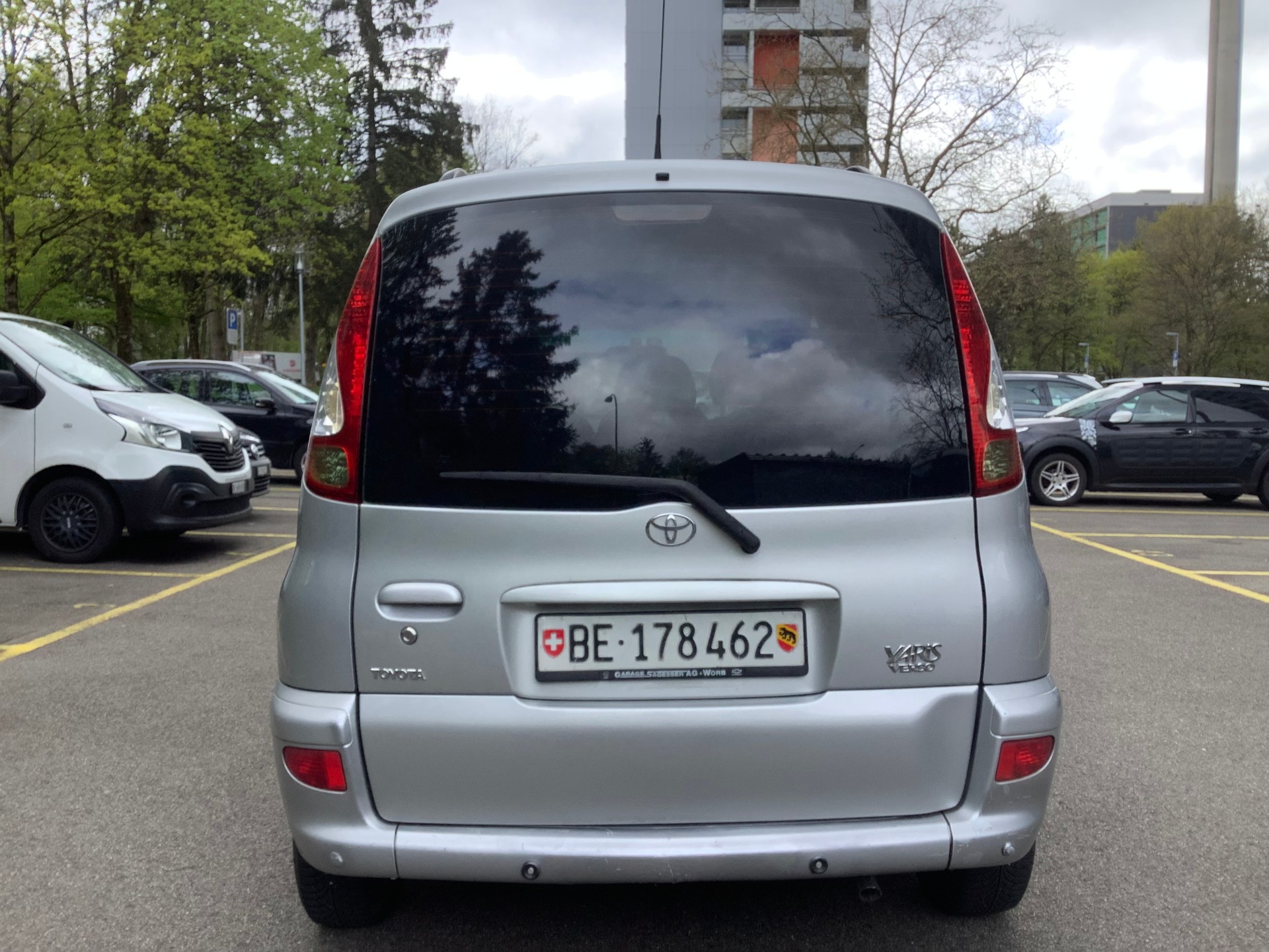 TOYOTA Yaris Verso 1.3 Linea Sol-image-5