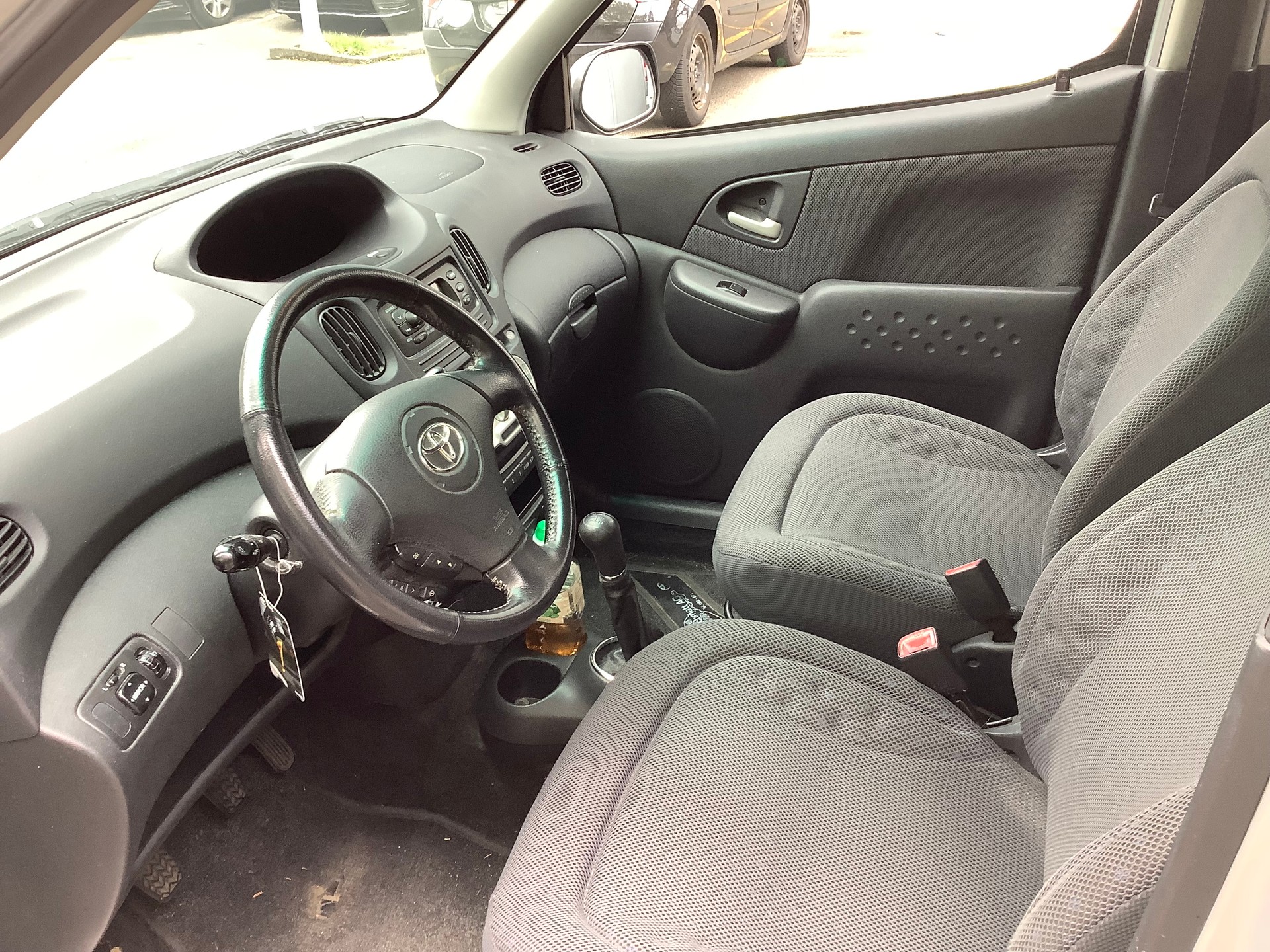 TOYOTA Yaris Verso 1.3 Linea Sol-image-6