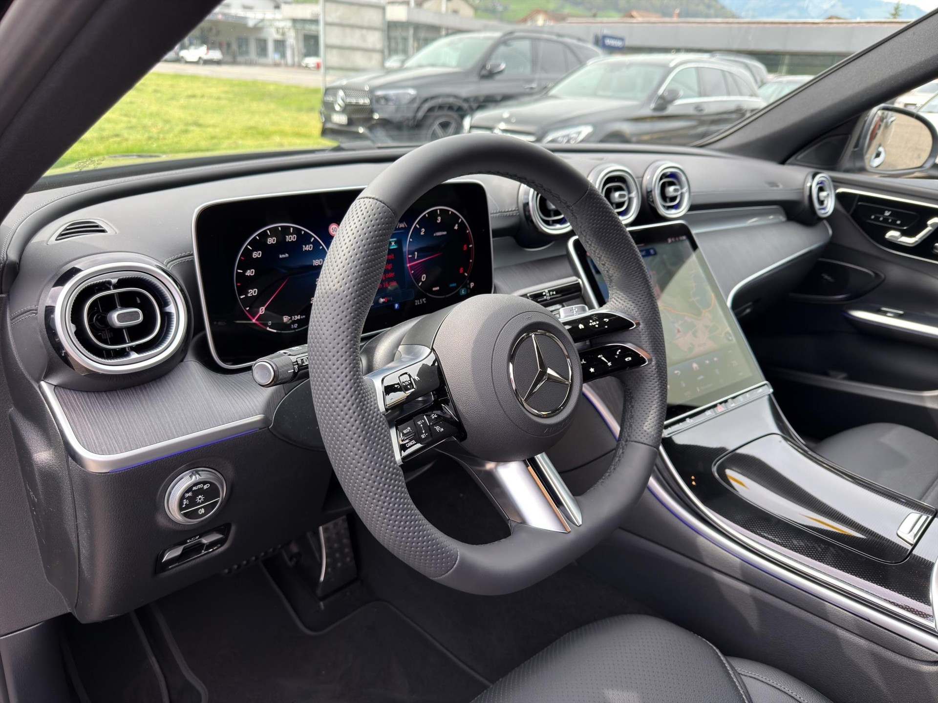 MERCEDES-BENZ C 220 d Swiss Star AMG Line 4matic Kombi-image-19