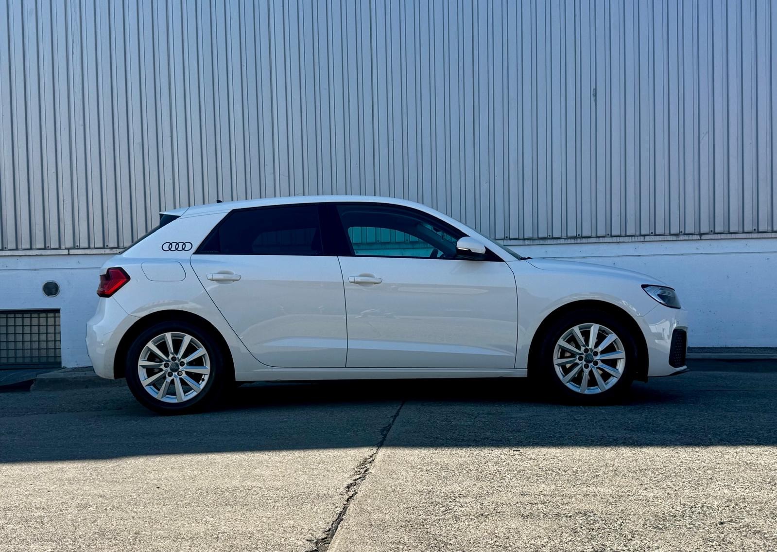 AUDI A1 Sportback 30 TFSI advanced-showroom-element-1