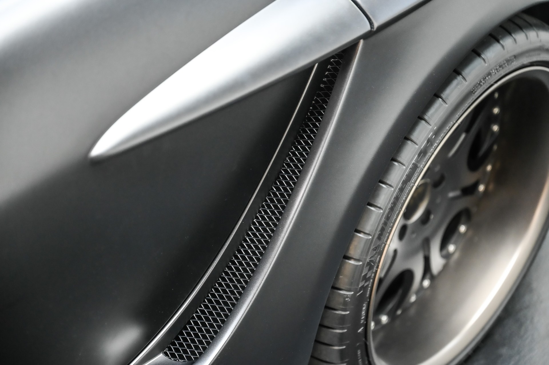 MERCEDES-BENZ SLR McLaren by FAB Design 1 of 15-image-26