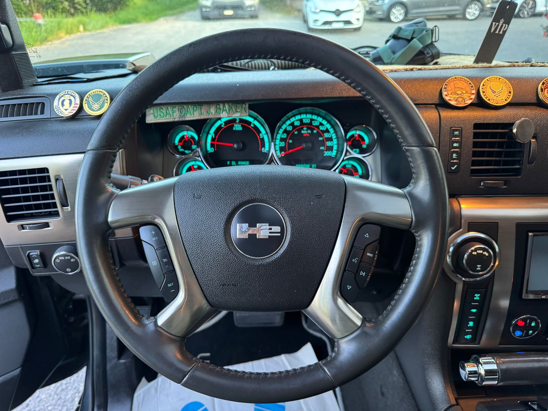 HUMMER H2 6.2 Luxury-image-22