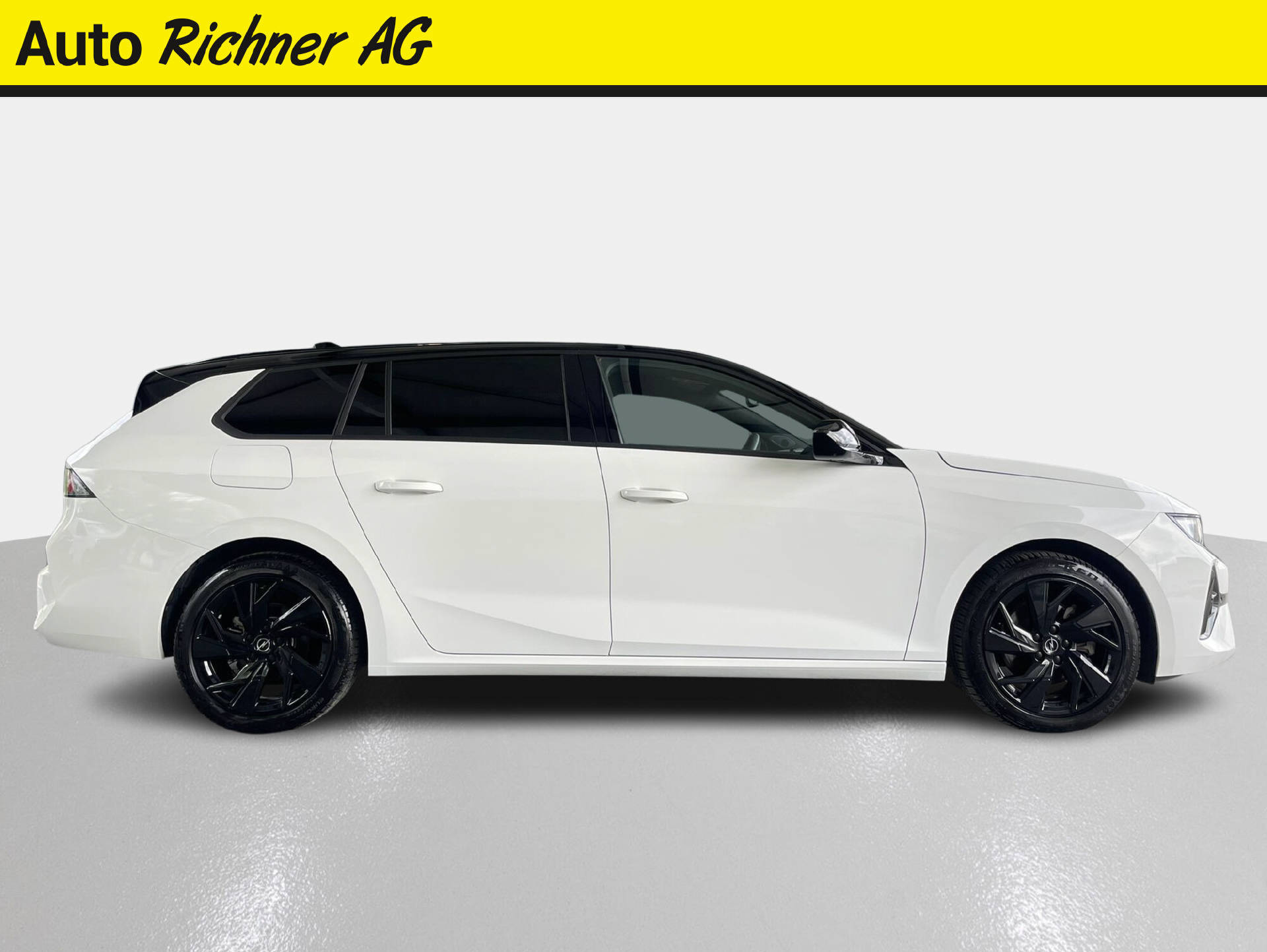 OPEL Astra Sports Tourer 1.2 T 130 GS-showroom-element-2