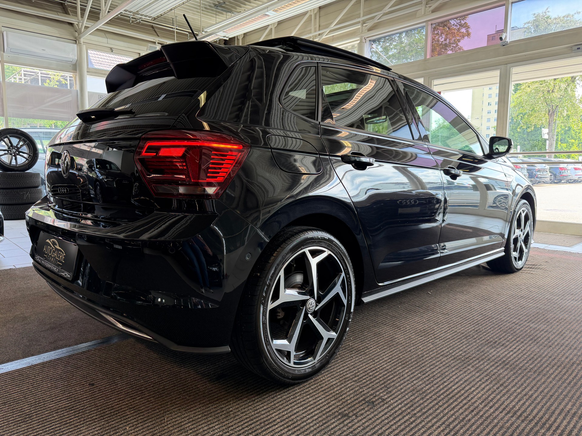 VW Polo 1.0 TSI BMT R-LINE Highline DSG | CH | Navi | PANORAMA | Keyless | Innovationspaket |-image-27