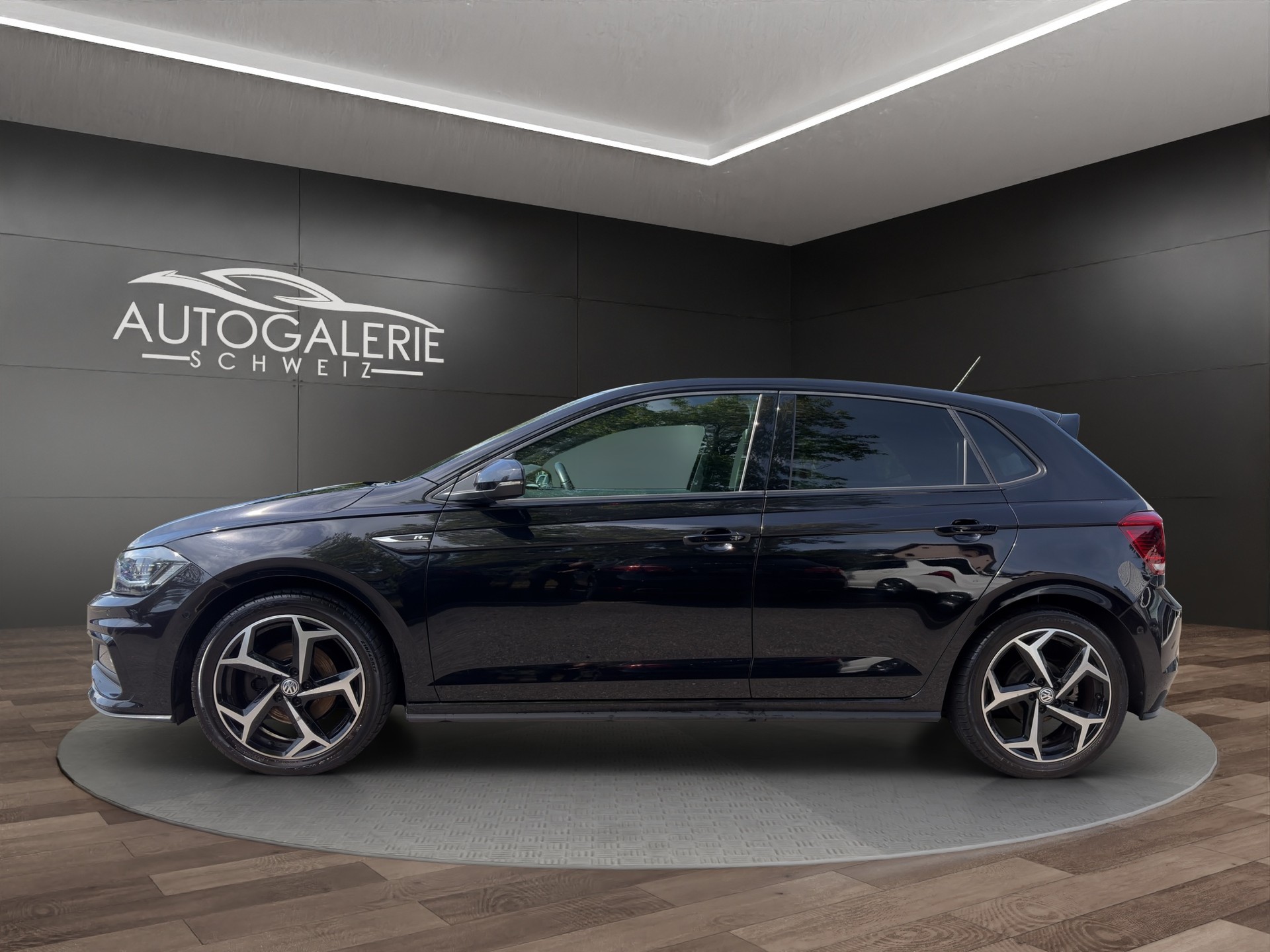 VW Polo 1.0 TSI BMT R-LINE Highline DSG | CH | Navi | PANORAMA | Keyless | Innovationspaket |-image-1