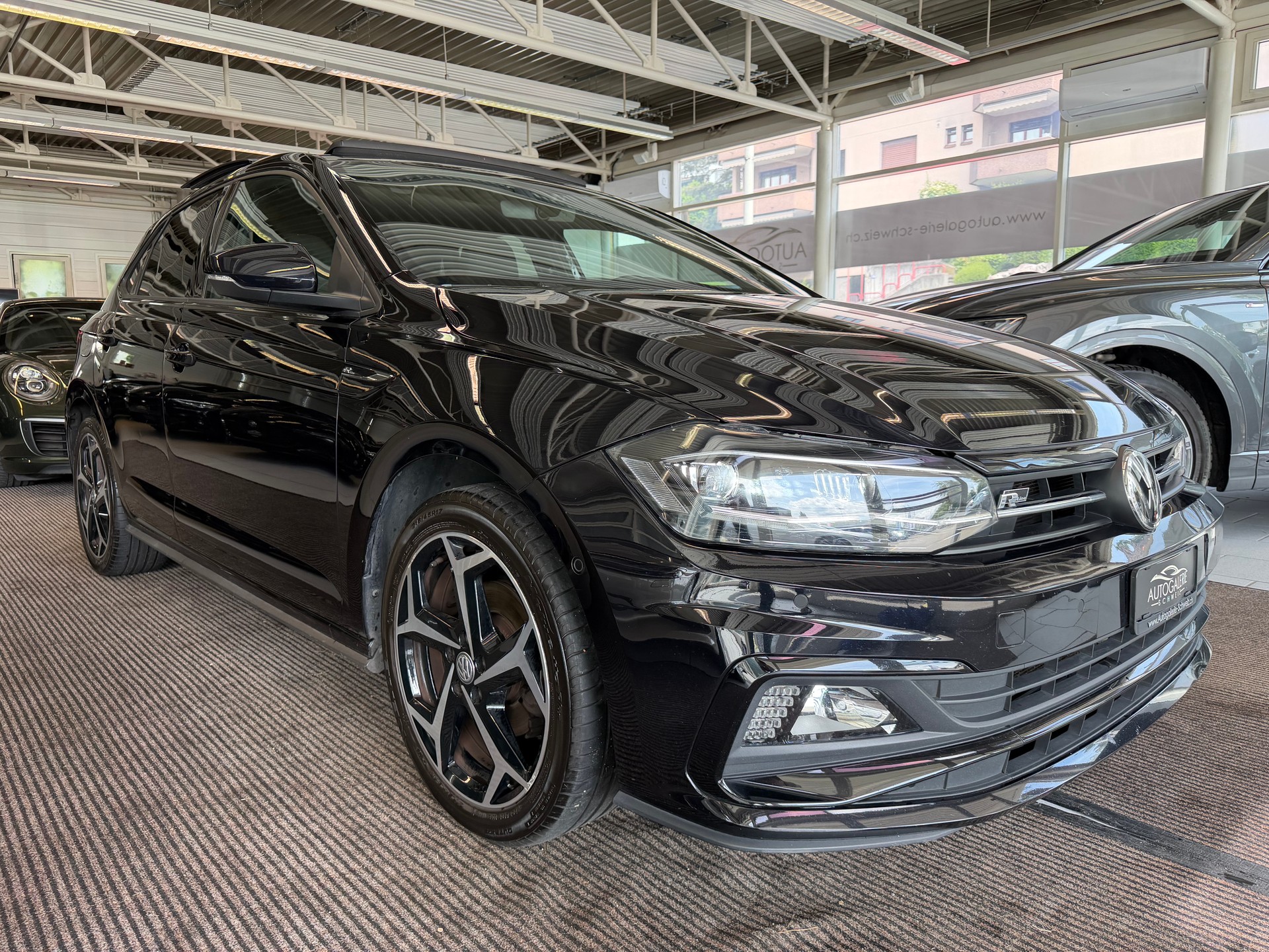 VW Polo 1.0 TSI BMT R-LINE Highline DSG | CH | Navi | PANORAMA | Keyless | Innovationspaket |-image-33
