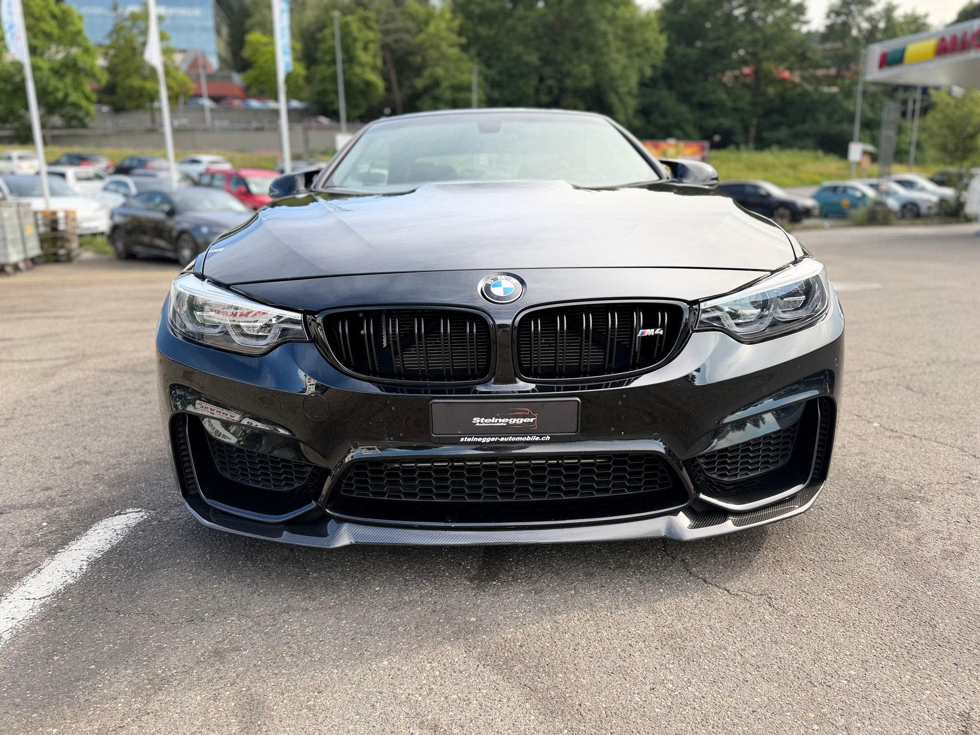 BMW M4 Cabriolet Competition DKG ° All Black °-showroom-element-3