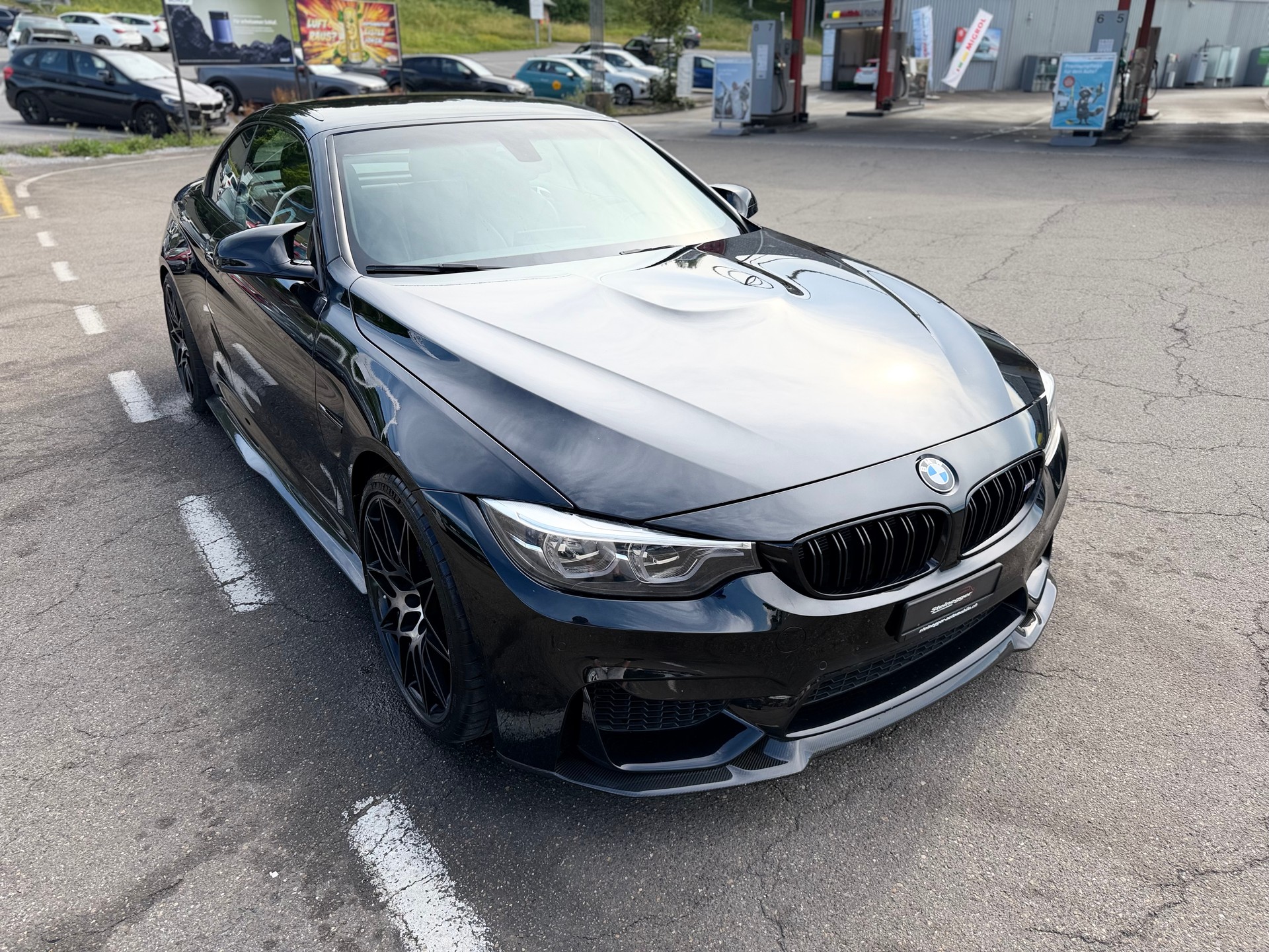 BMW M4 Cabriolet Competition DKG ° All Black °