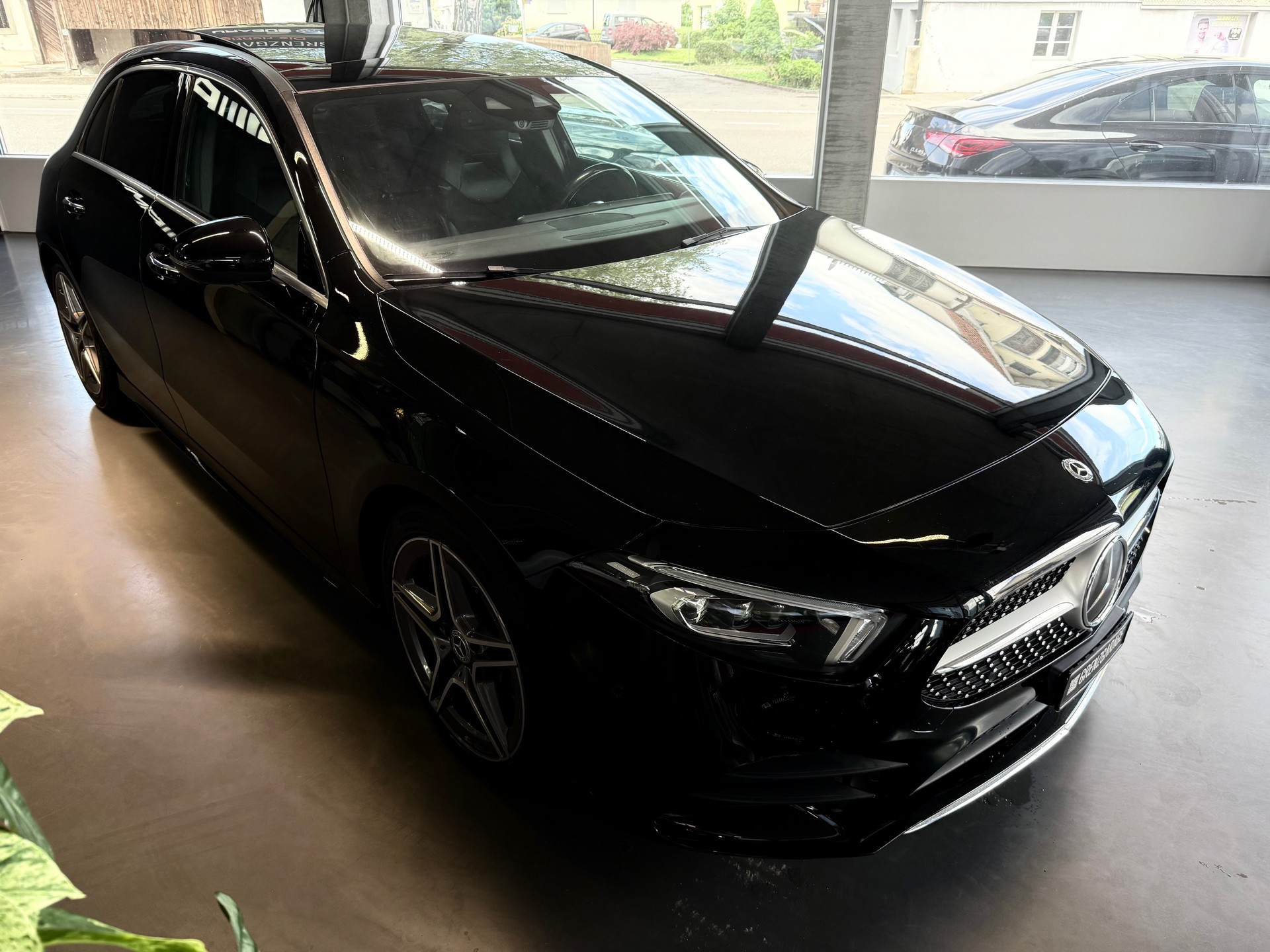 MERCEDES-BENZ A 250 4Matic Style 7G-DCT-showroom-element-1