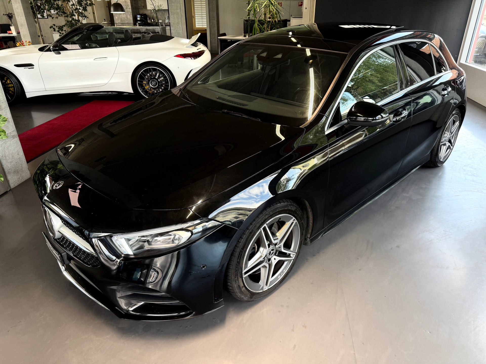 MERCEDES-BENZ A 250 4Matic Style 7G-DCT-showroom-element-2