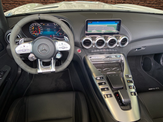 MERCEDES-BENZ AMG GT C Roadster-image-9