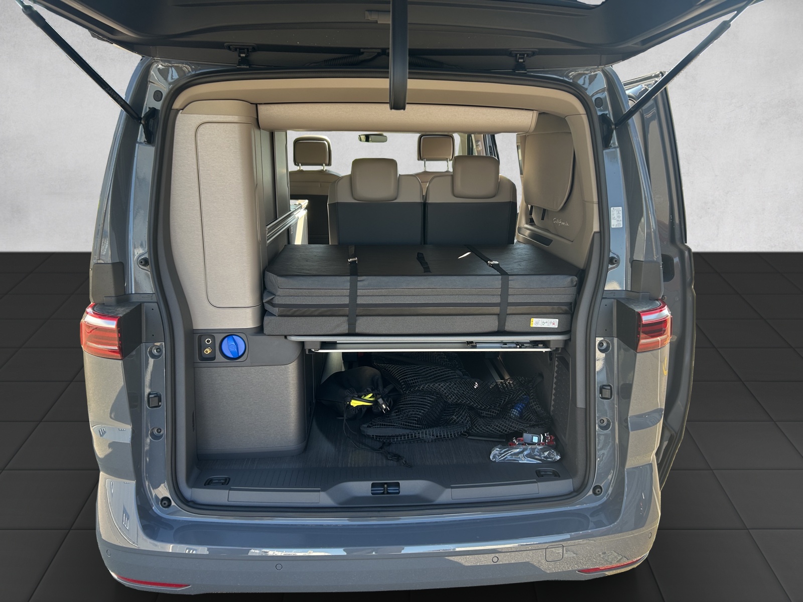 VW California eHybrid Ocean 4Motion-image-9