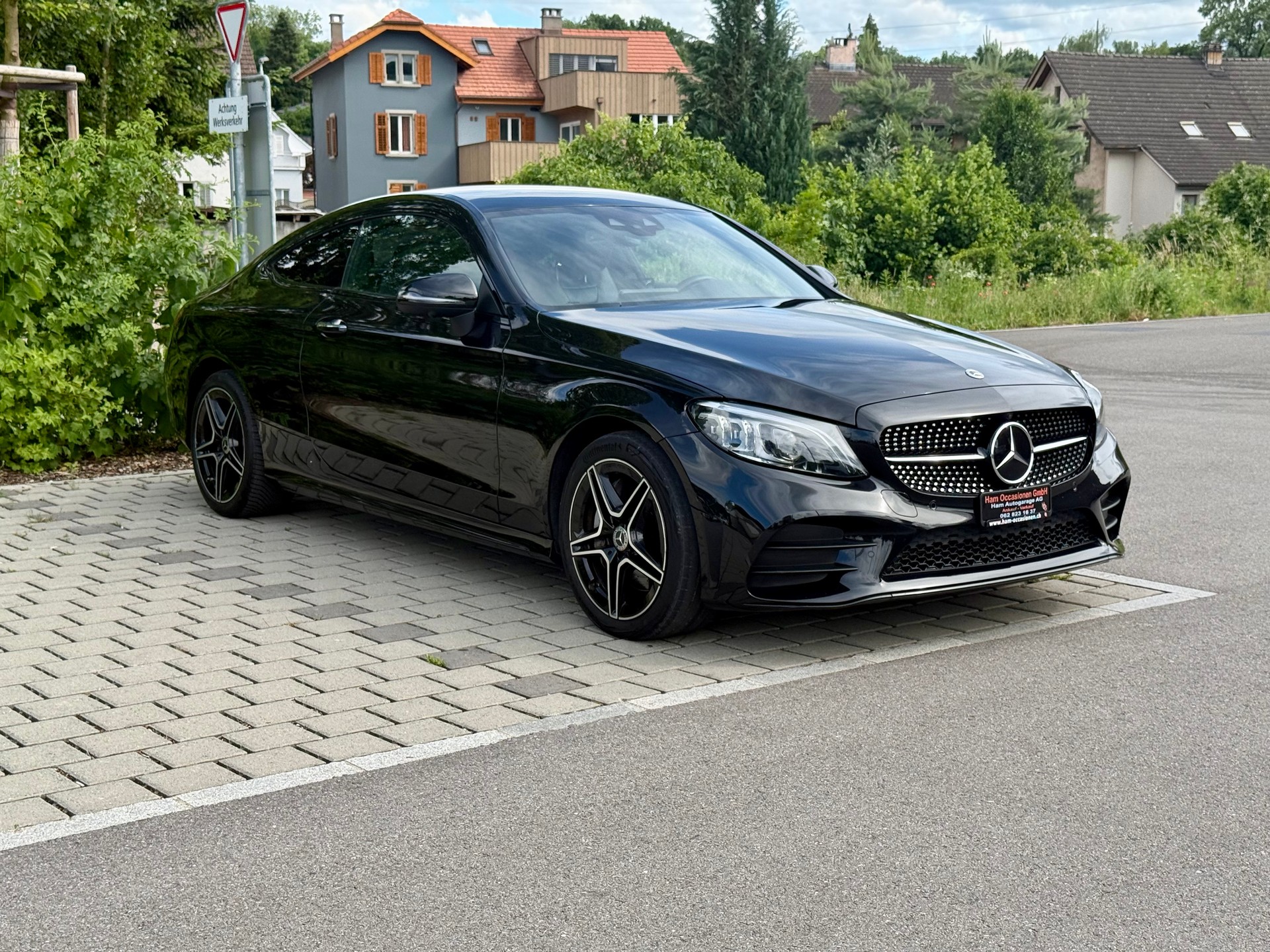MERCEDES-BENZ C 300 Coupé 4Matic AMG Line 9G-tronic-showroom-element-3