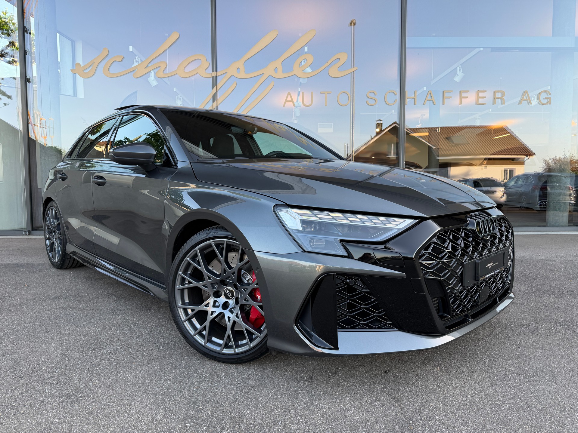 AUDI RS3 Sportback 2.5 TSI quattro S-tronic-showroom-element-3