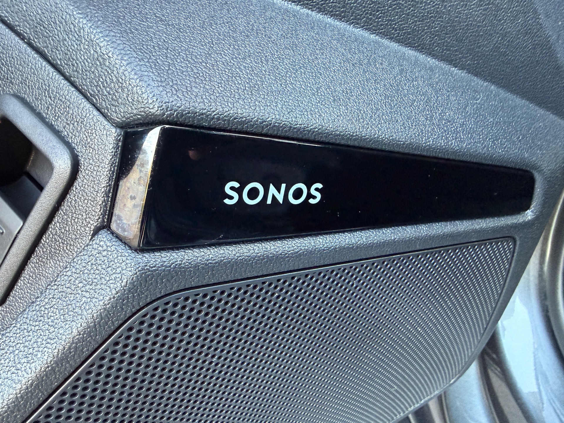 AUDI RS3 Sportback 2.5 TSI quattro S-tronic-image-25
