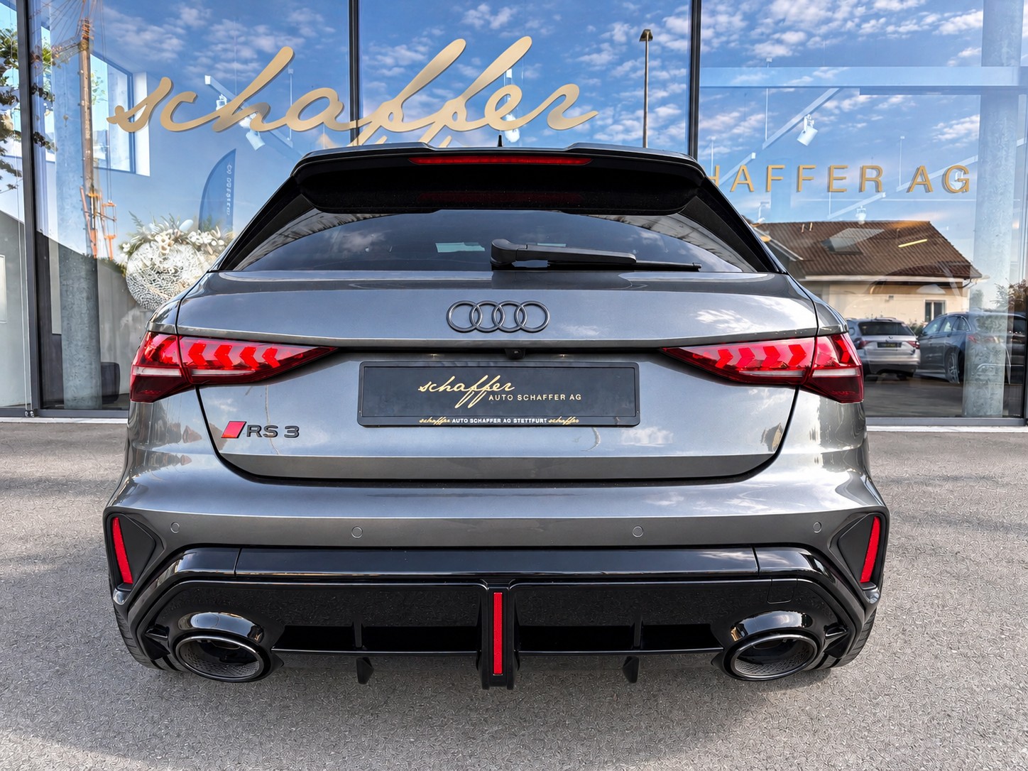 AUDI RS3 Sportback 2.5 TSI quattro S-tronic-image-7